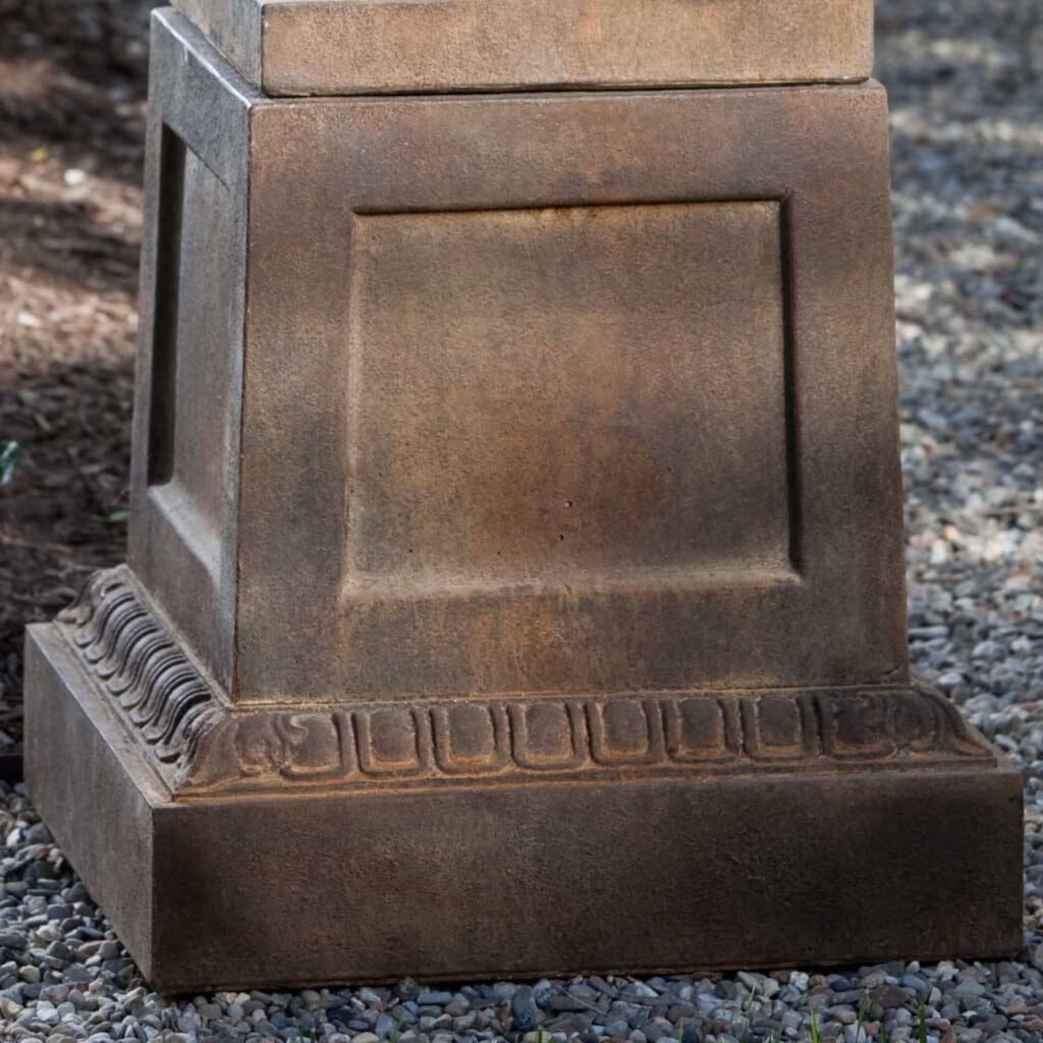 Williamsburg Jefferson Concrete Planter Pedestal - Campania #PD181