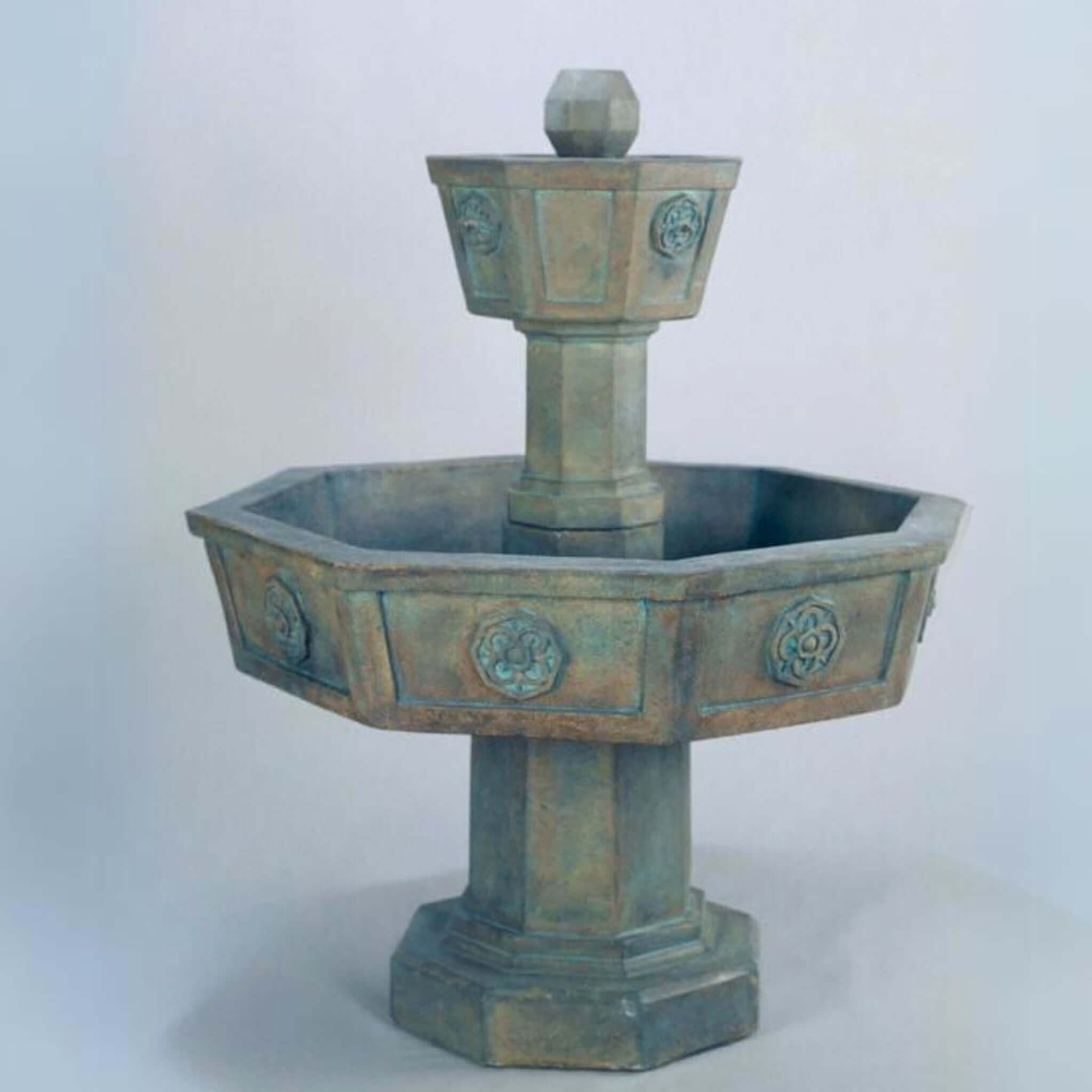 The Neogotico Concrete Fountain - Giannini #1071