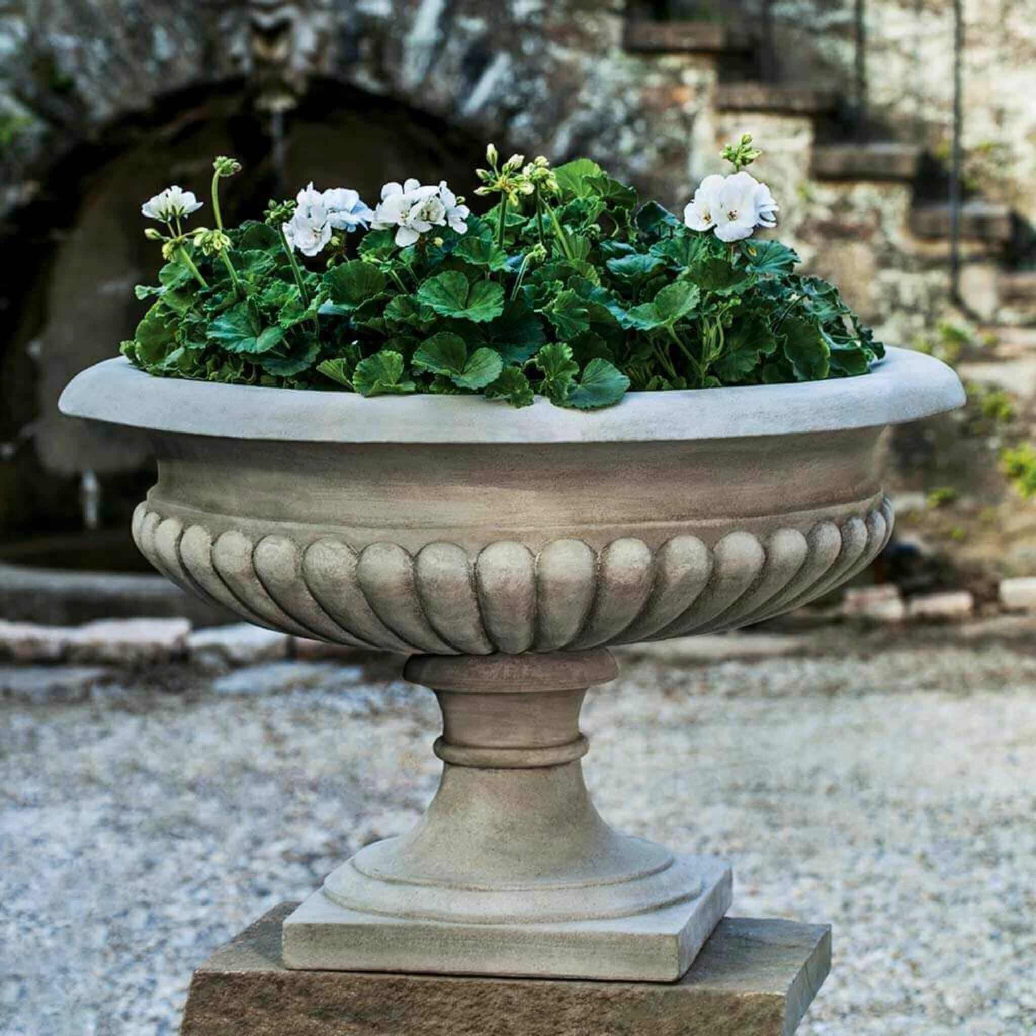Kingscote Concrete Urn Planter - Campania #P681