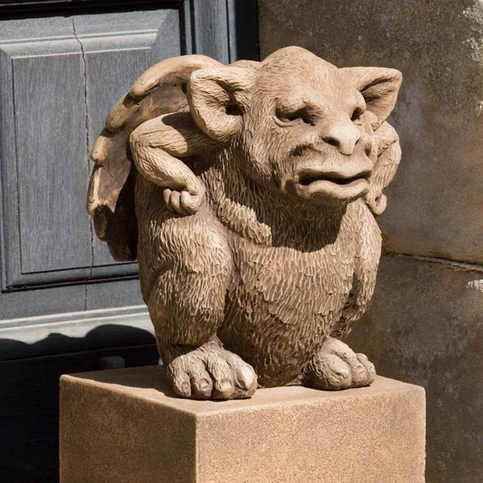 Tude Gargoyle Concrete Garden Statue - Campania #S300