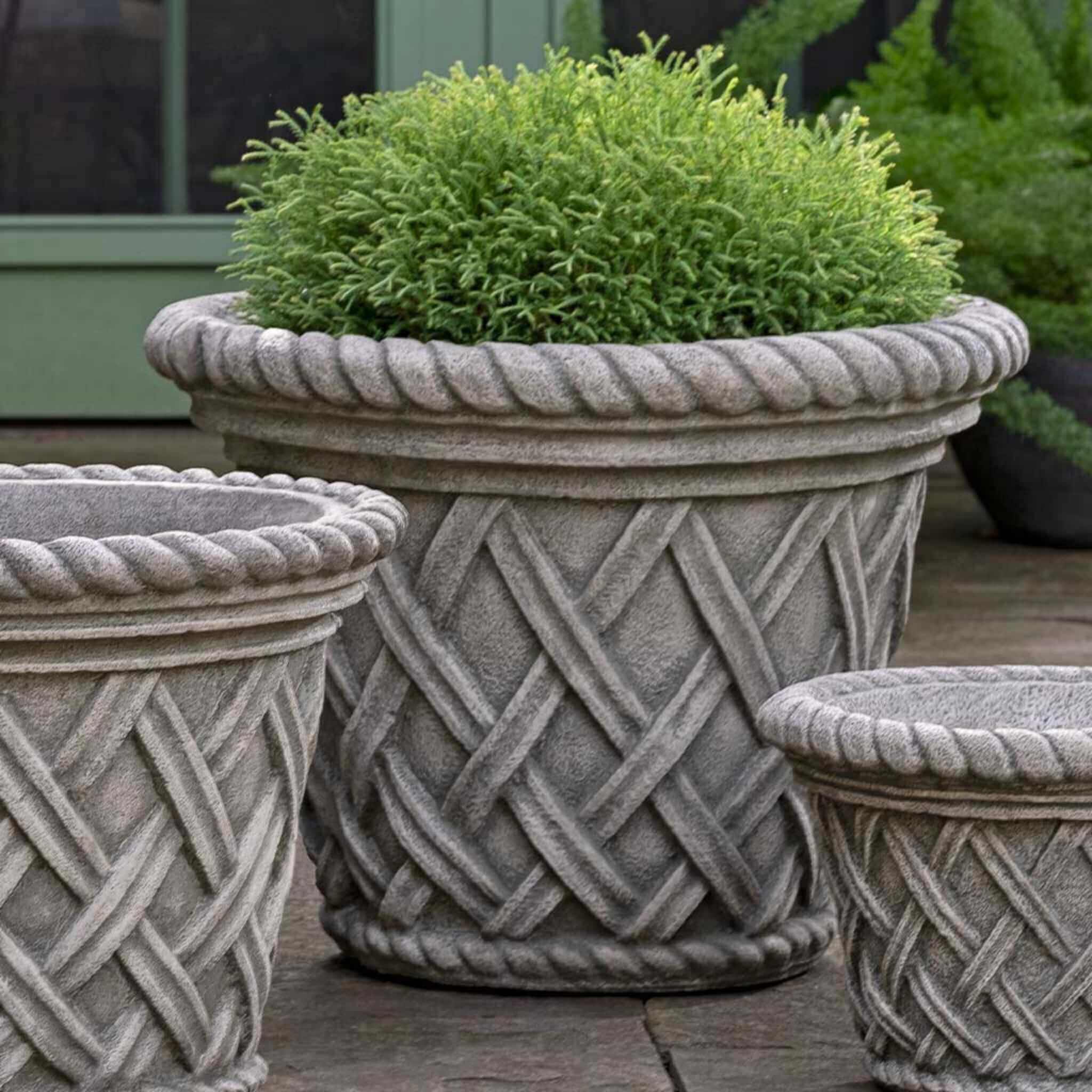 English Weave Large Concrete Planter - Campania #P134