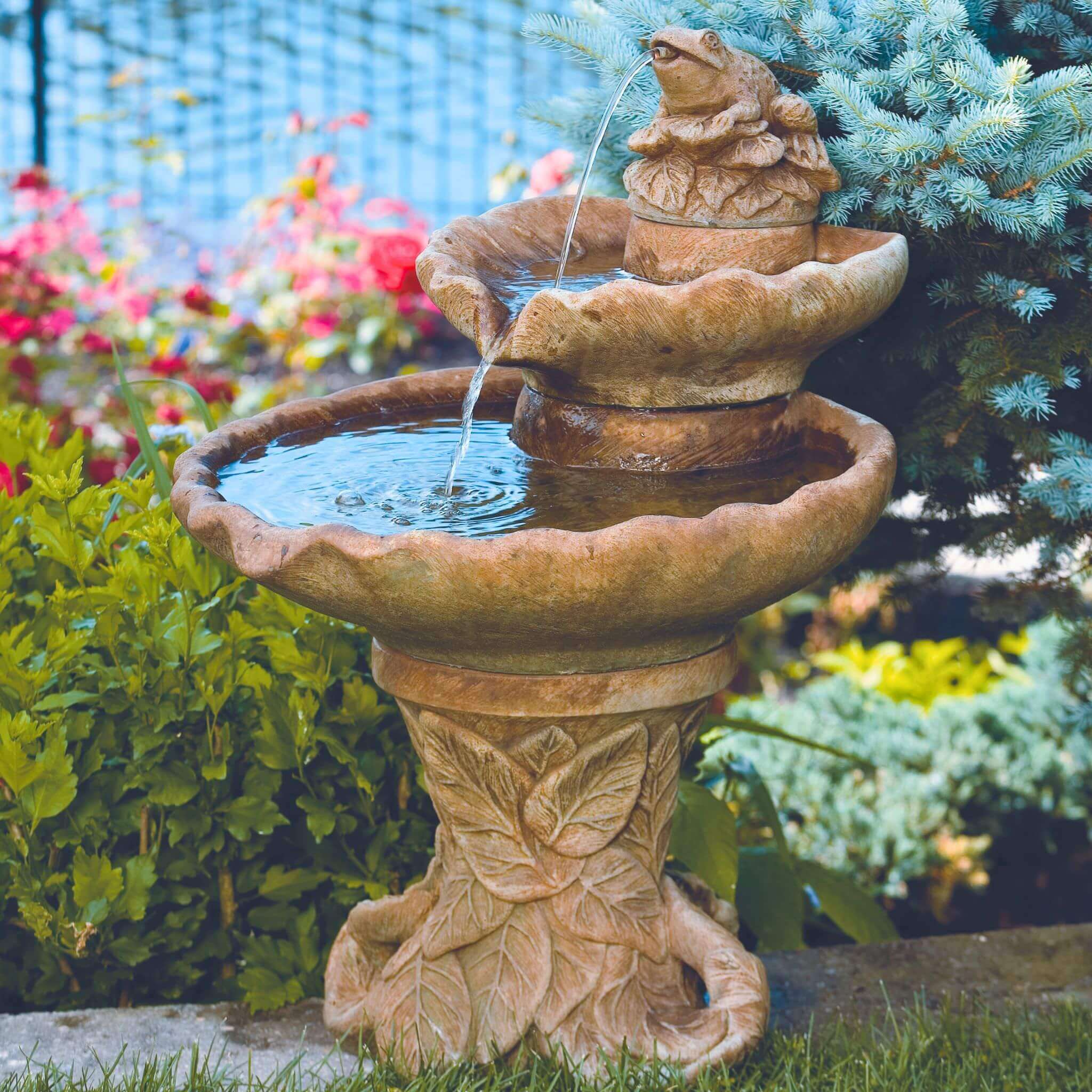 Leaf & Frog 2-Tier Spitter Concrete Fountain - Massarellis #3645