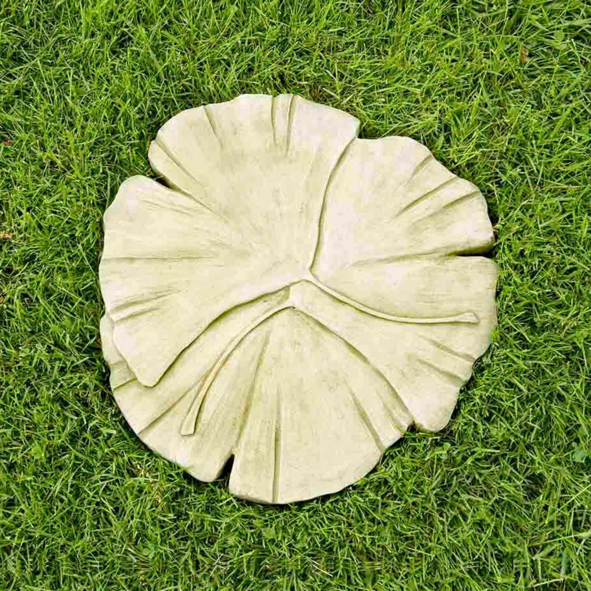 Gingko Concrete Round Stepping Stone - Campania #E108