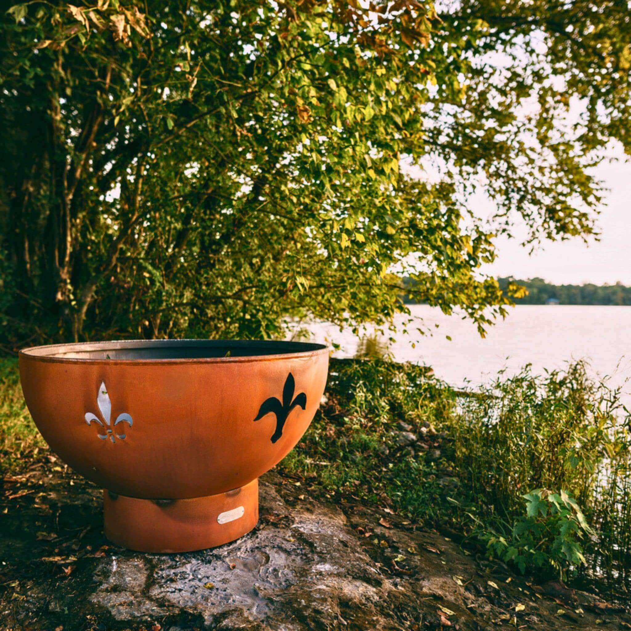 Fleur de Lis Gas Fire Pit in Steel - Fire Pit Art