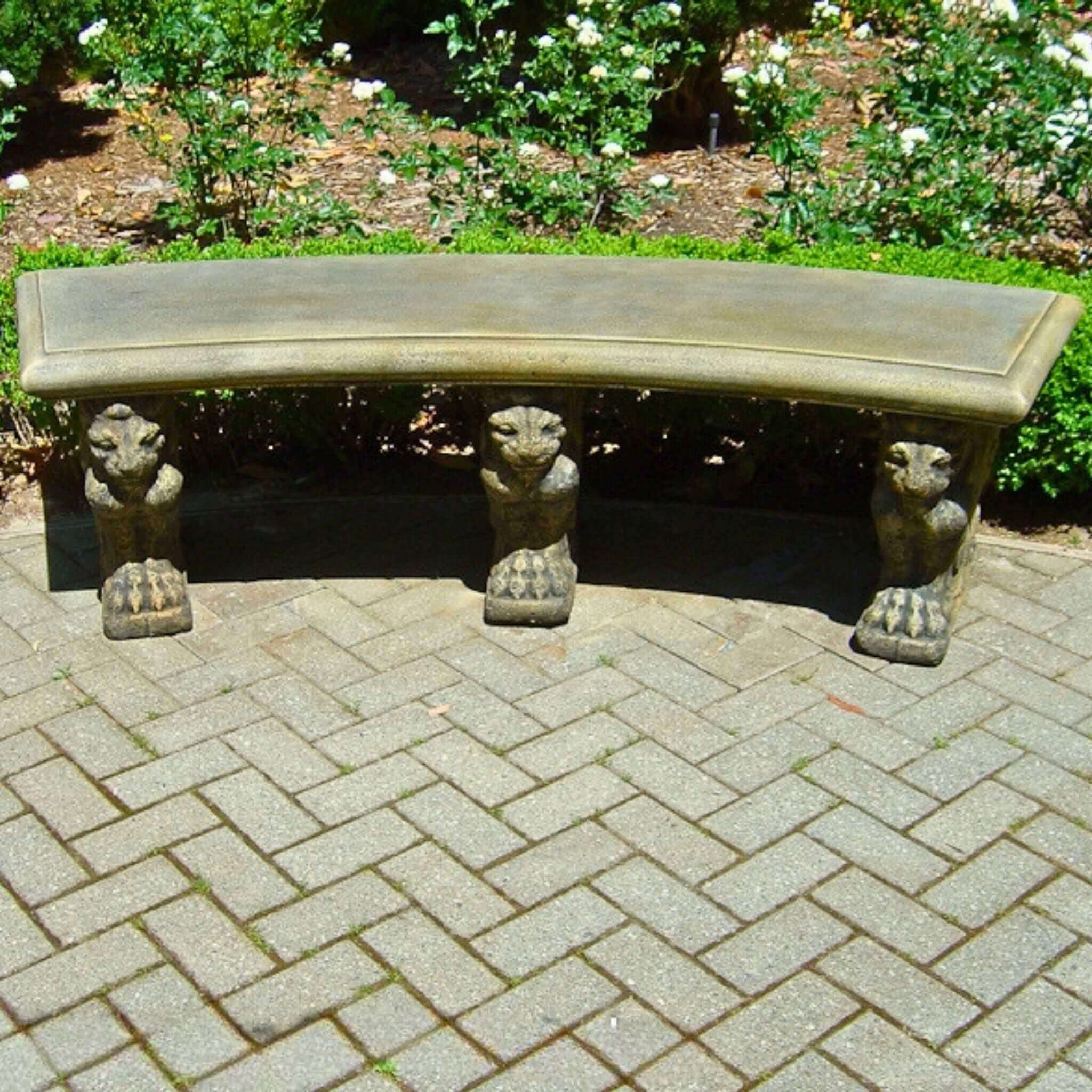 Gryphi Curved Concrete Garden Bench - Giannini #575