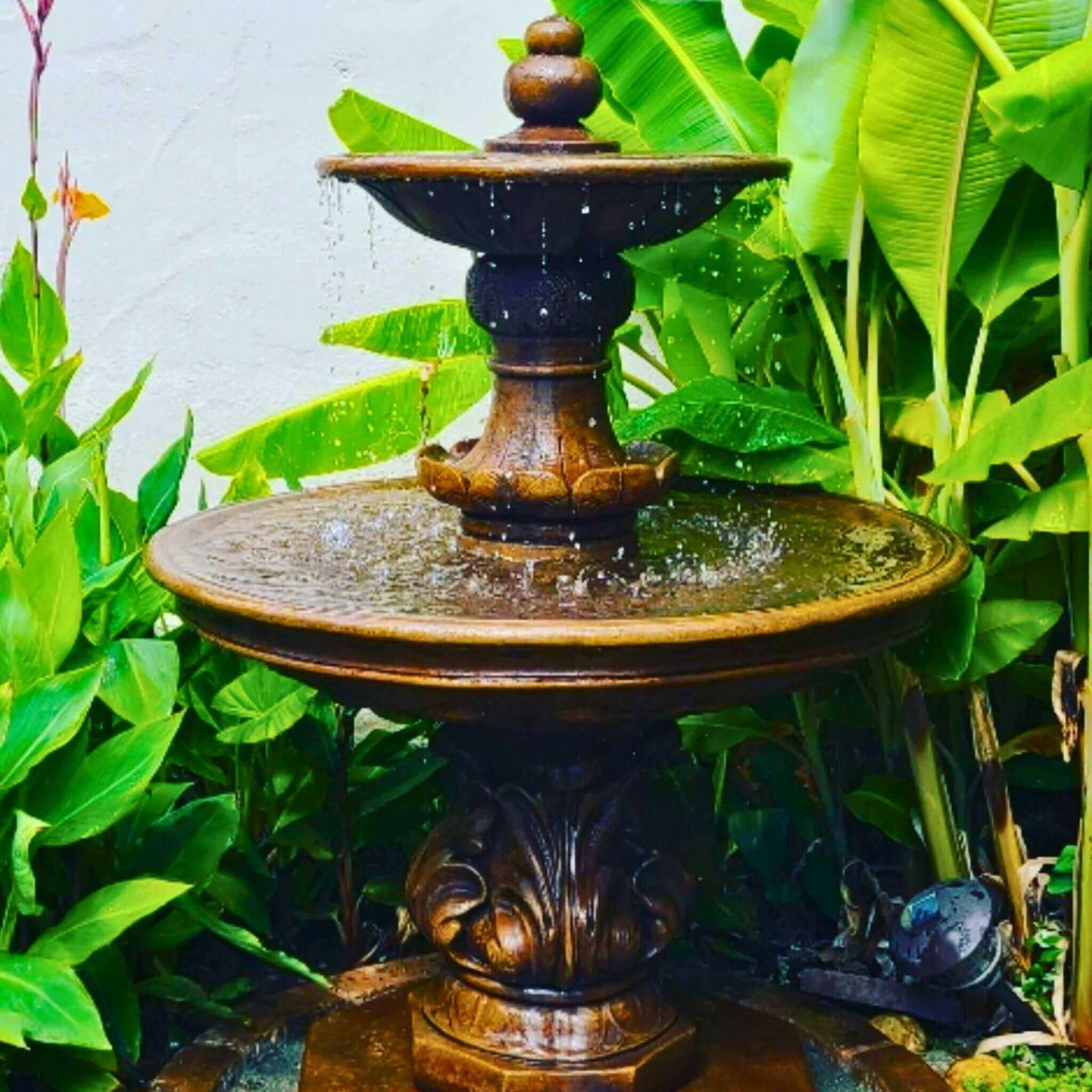 Chelsea Garden 2-Tier Concrete Fountain w/Step - Giannini #1558