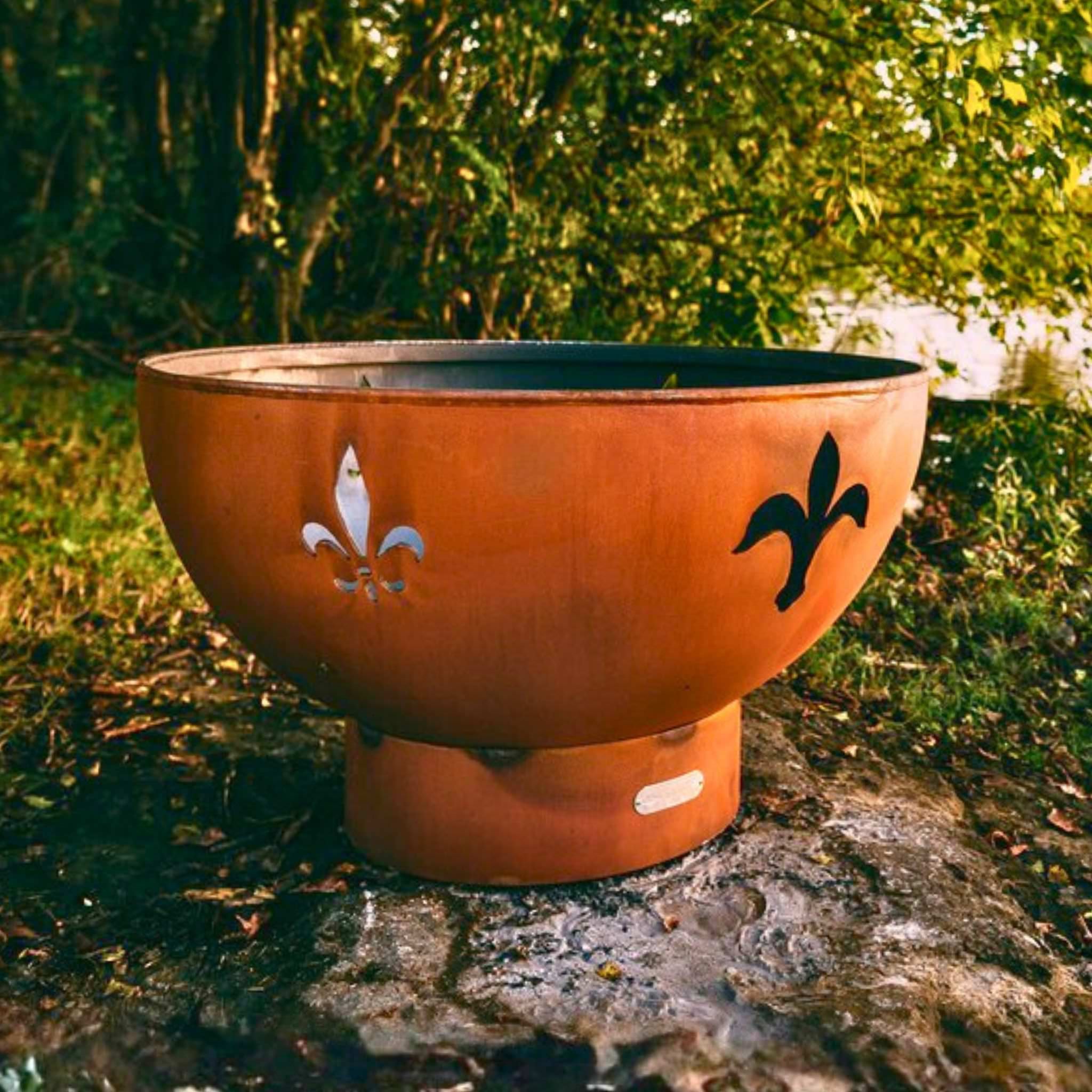 Fleur de Lis Gas Fire Pit in Steel - Fire Pit Art