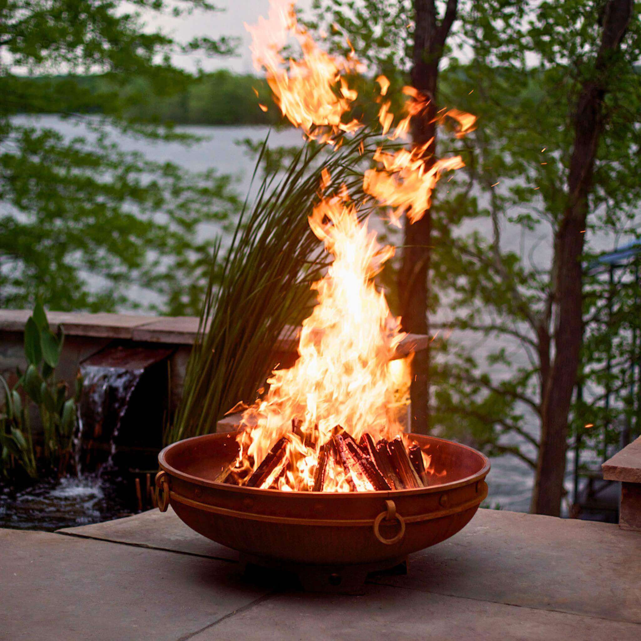 Emperor Gas Fire Pit in Steel - Fire Pit Art