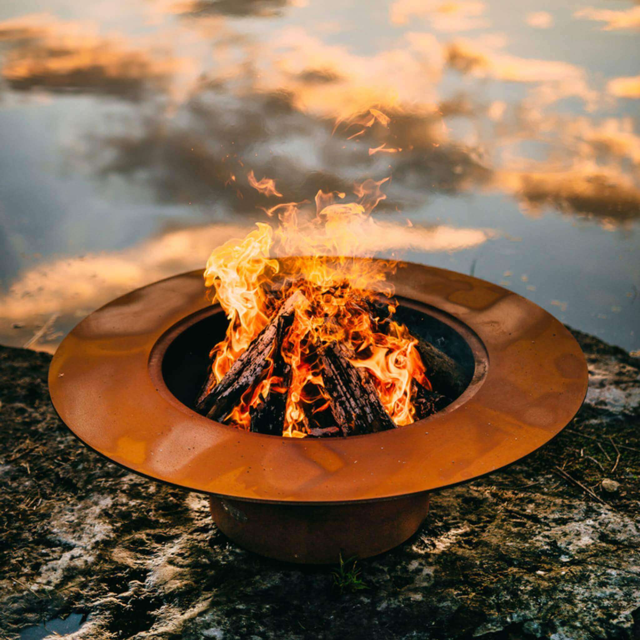 Magnum Gas Fire Pit in Steel - Fire Pit Art