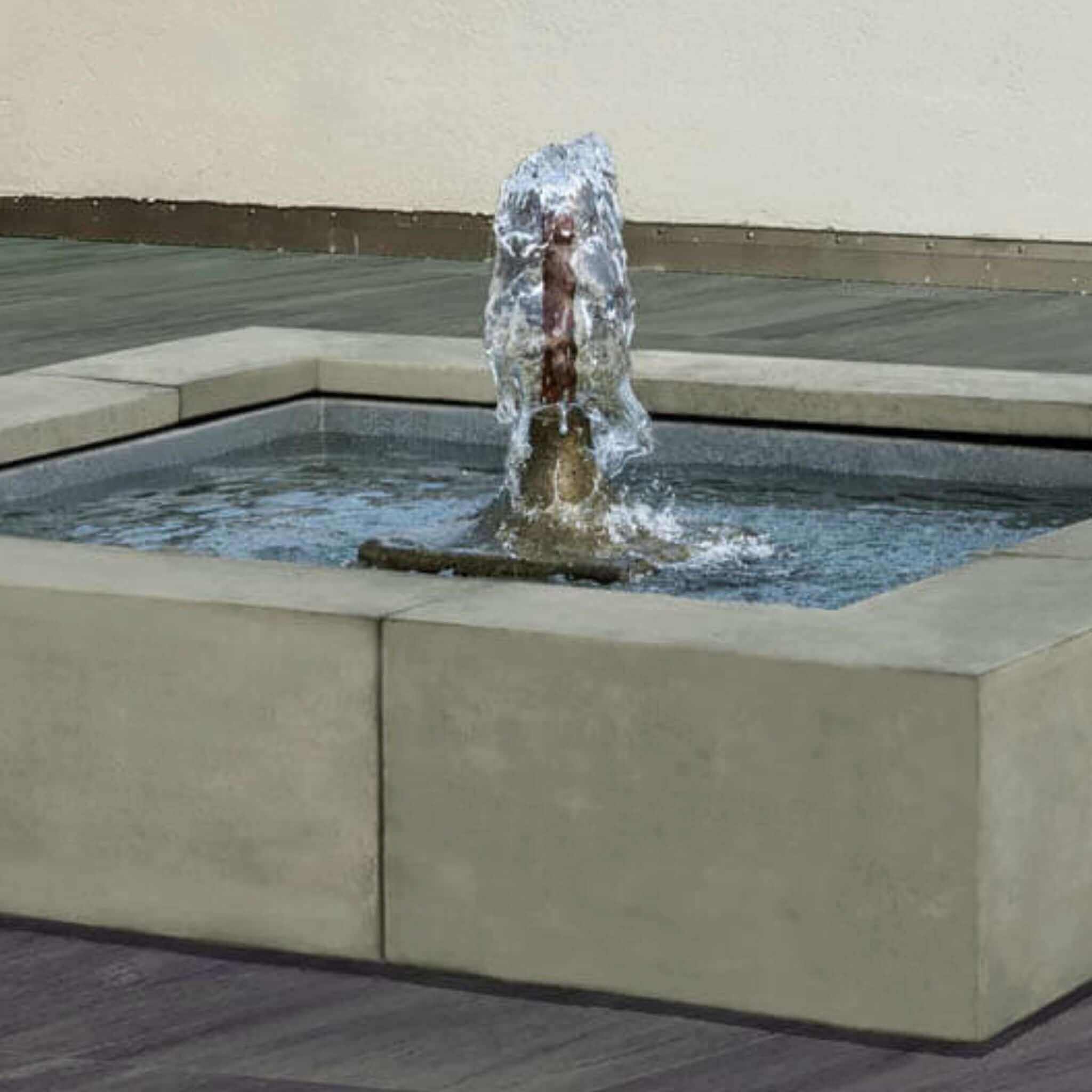 Concourse Concrete Fountain - Campania #FT343