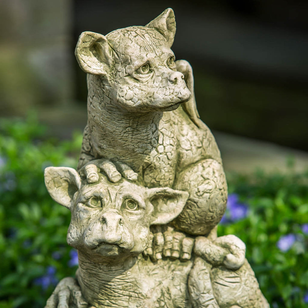 On The Lookout Dragons Concrete Garden Statue - Campania #S422