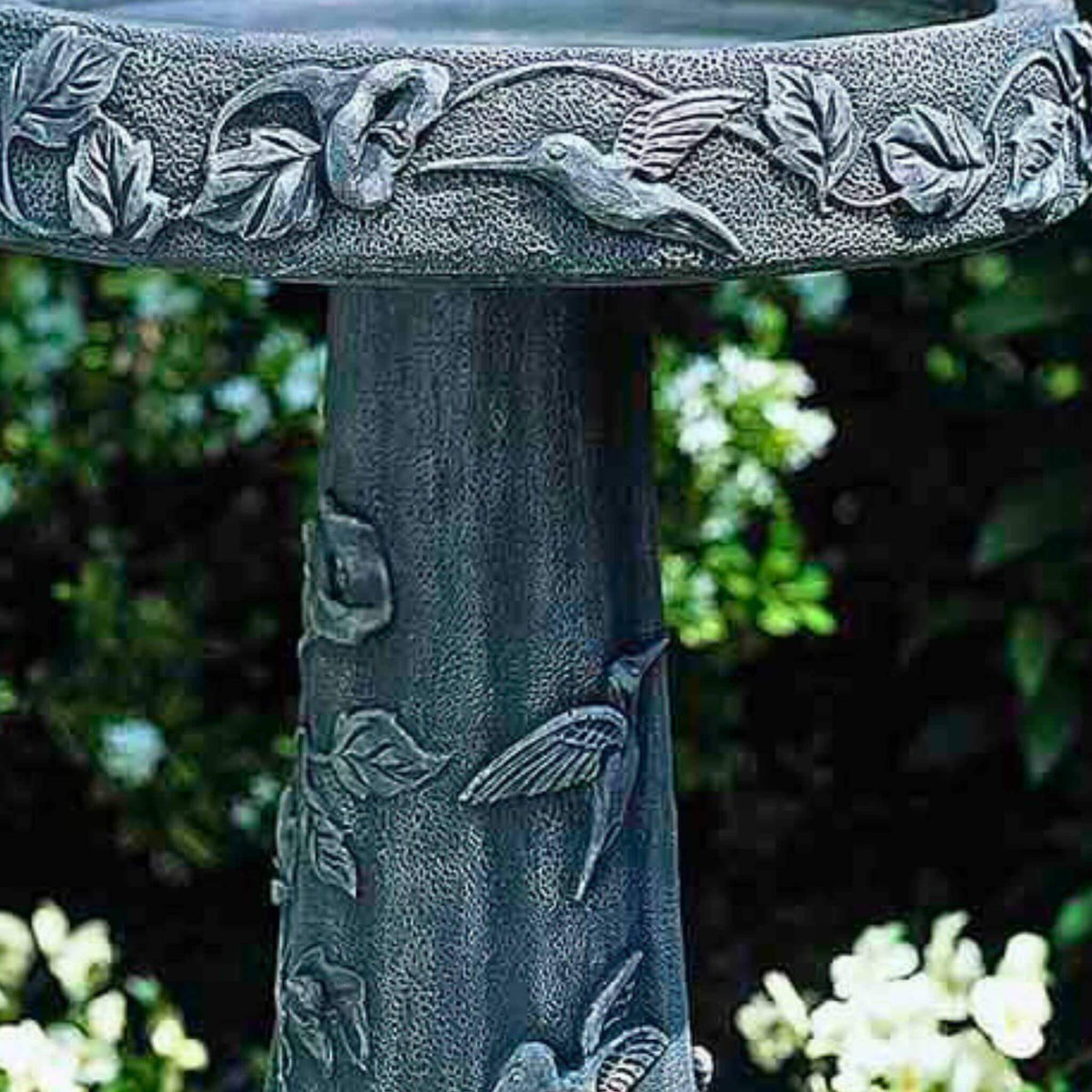 Hummingbird Concrete Bird Bath - Campania #B034