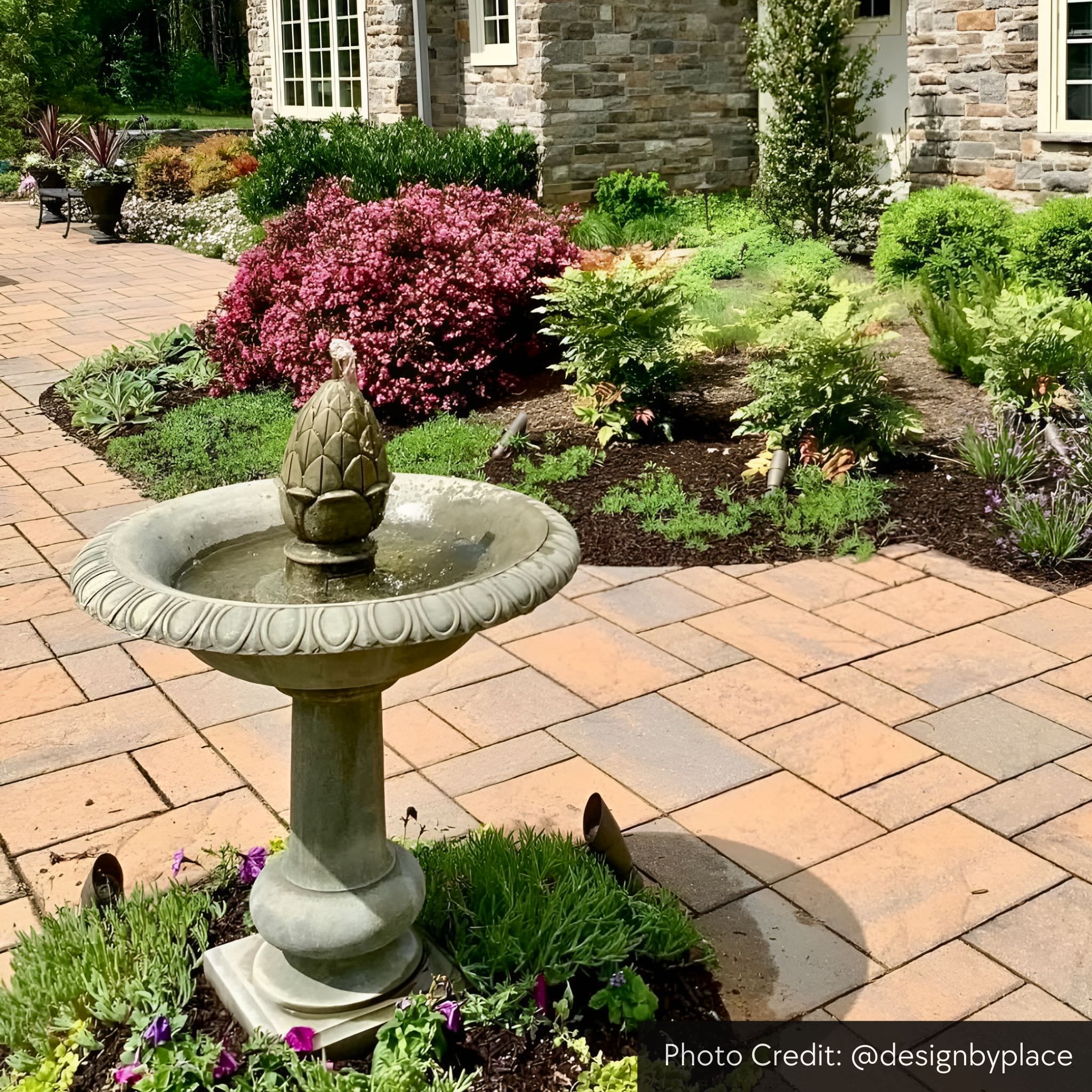 Williamsburg Pineapple Concrete Fountain - Campania #FT133