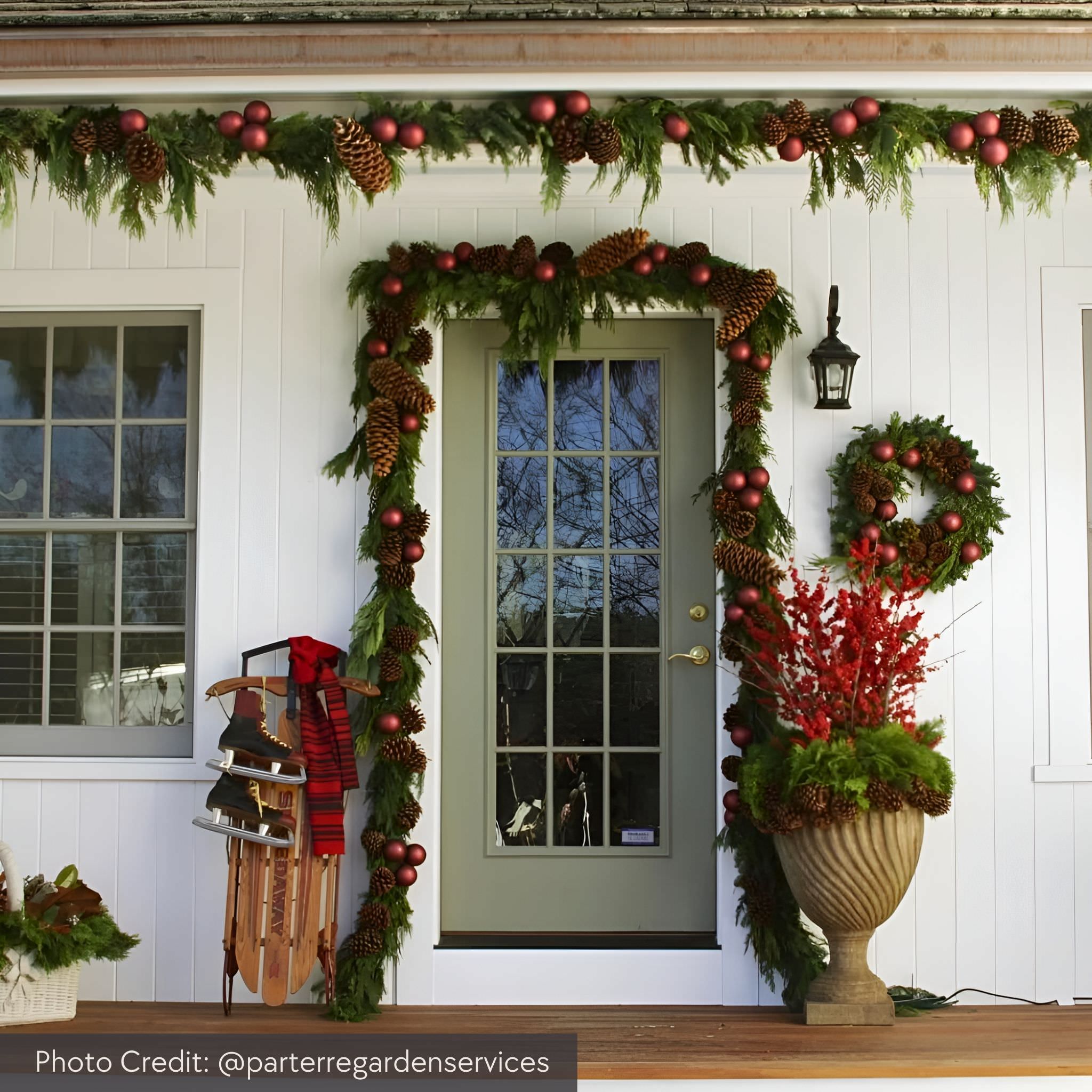 Ravenna Urn Concrete Planter - Campania #P348