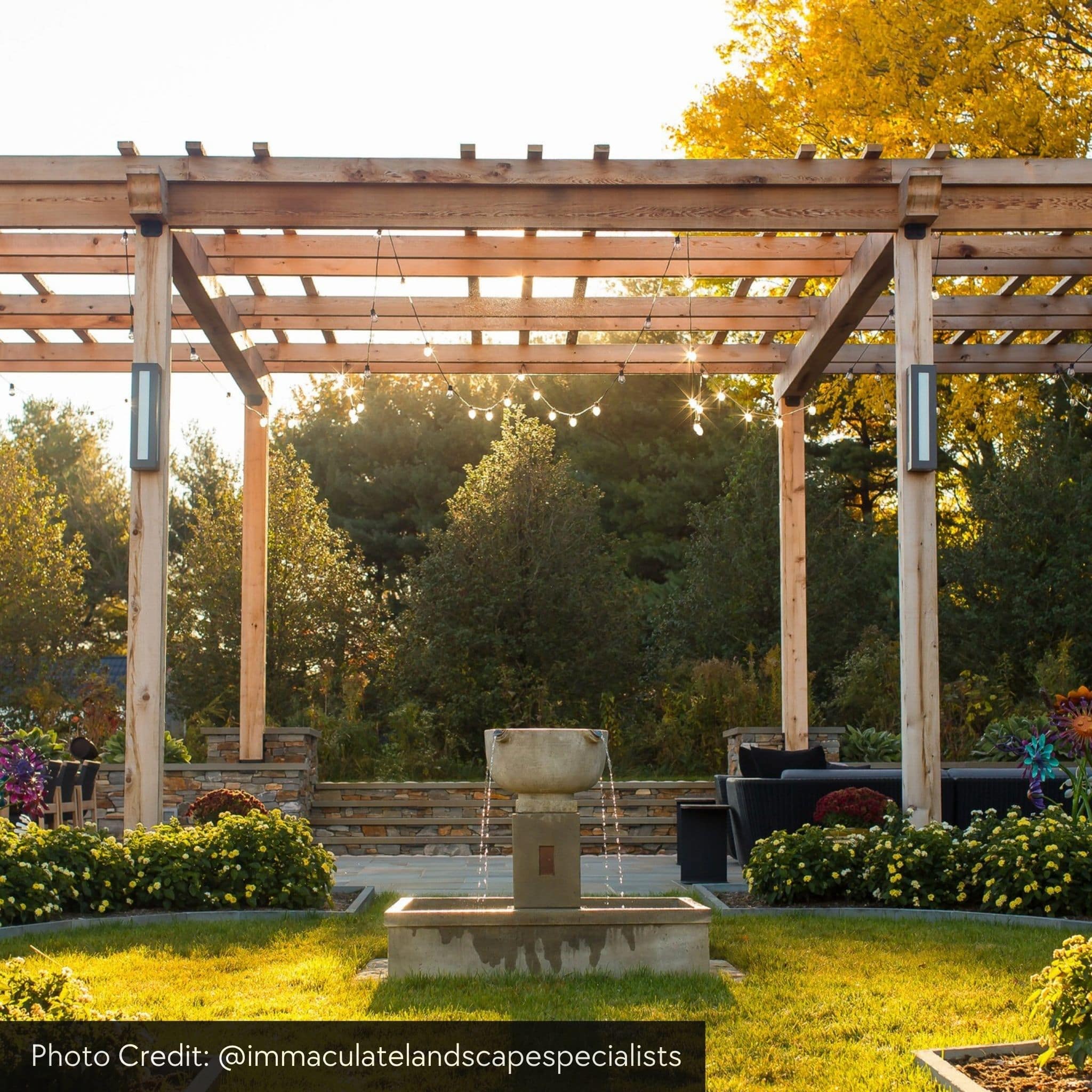 The Edo Concrete Fountain - Campania #FT418