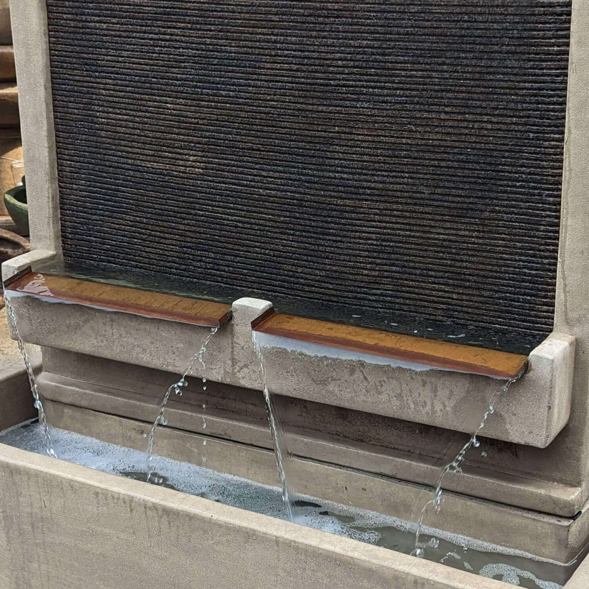 Double Brentwood Concrete Wall Fountain - Giannini #1771