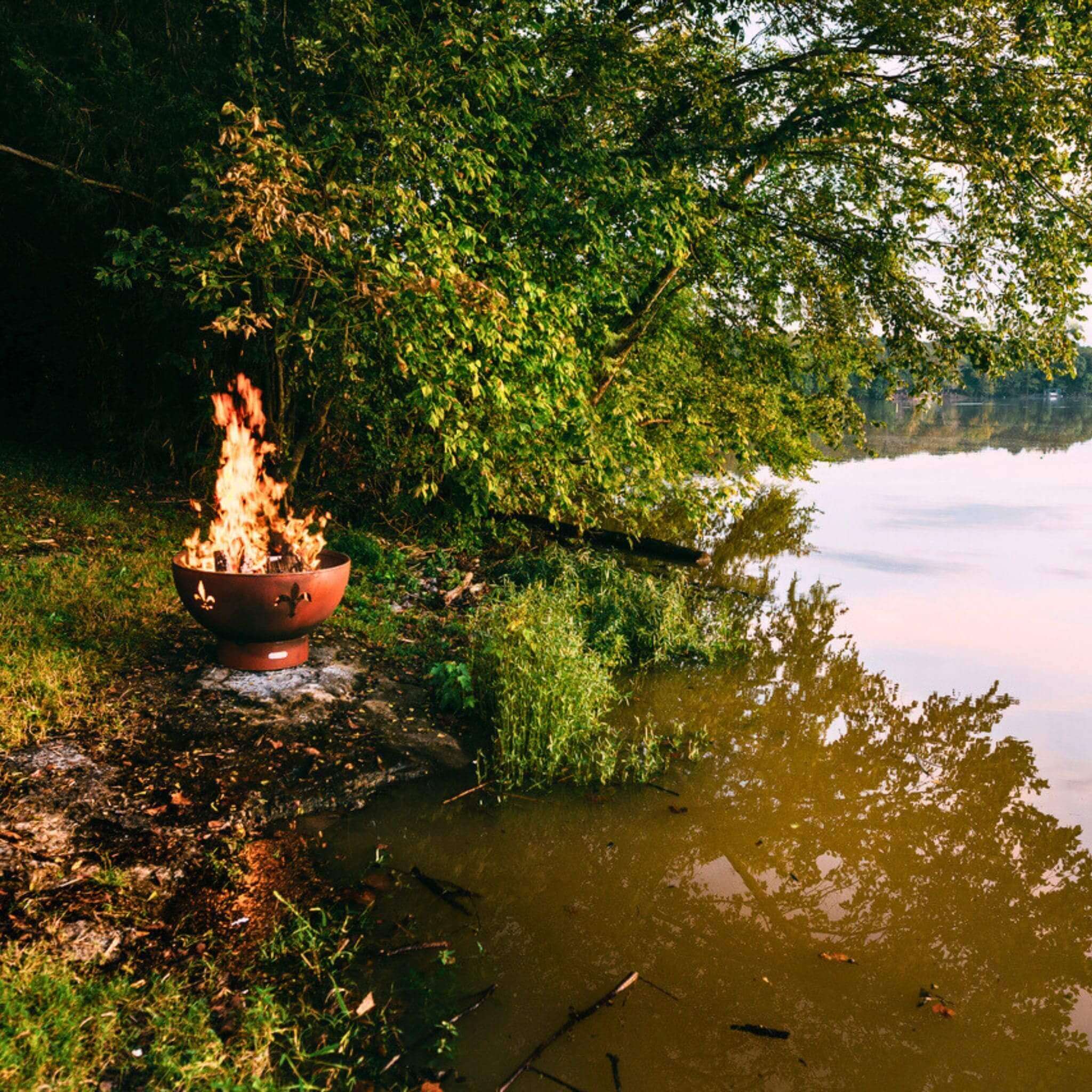 Fleur de Lis Gas Fire Pit in Steel - Fire Pit Art