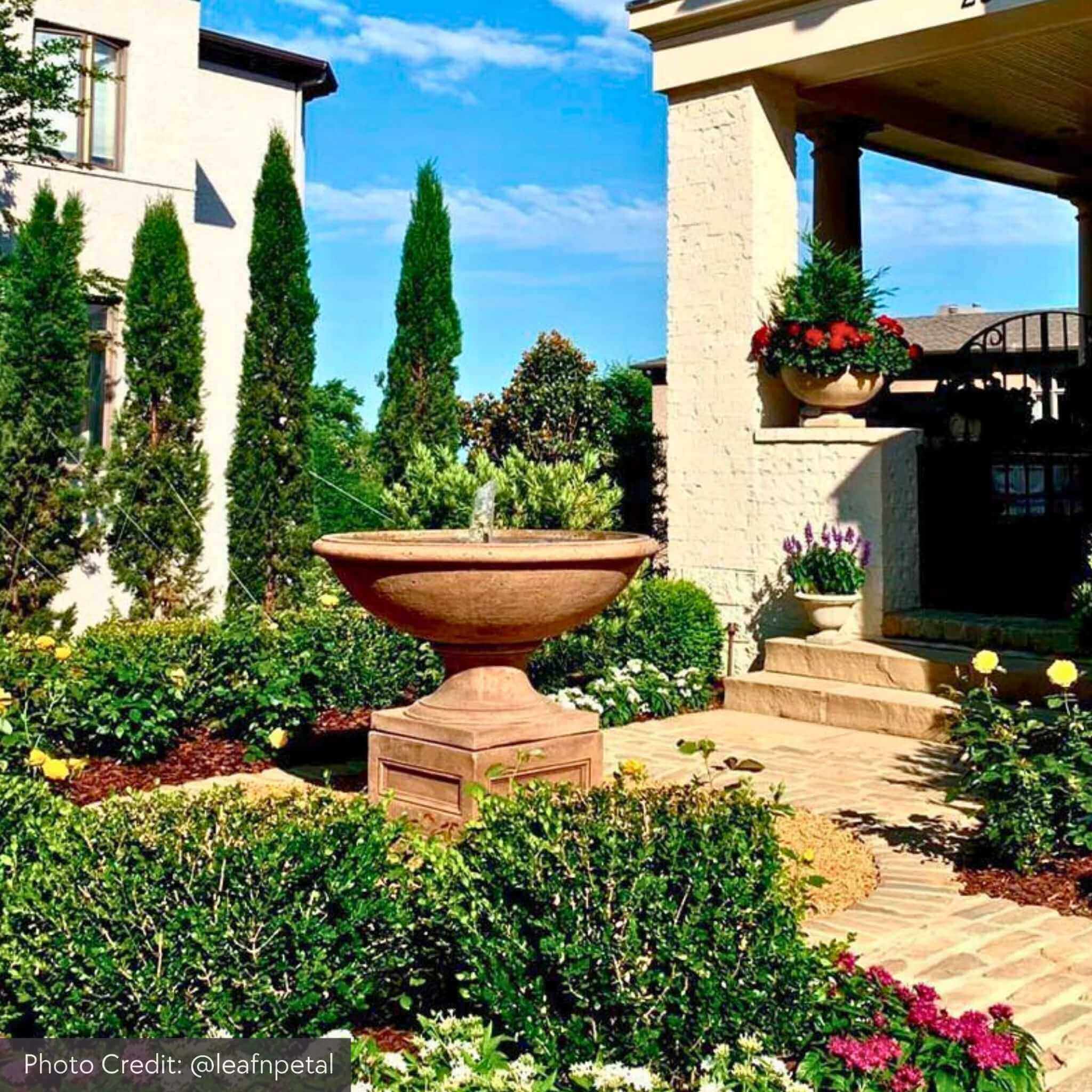 Condotti Concrete Fountain - Campania #FT280