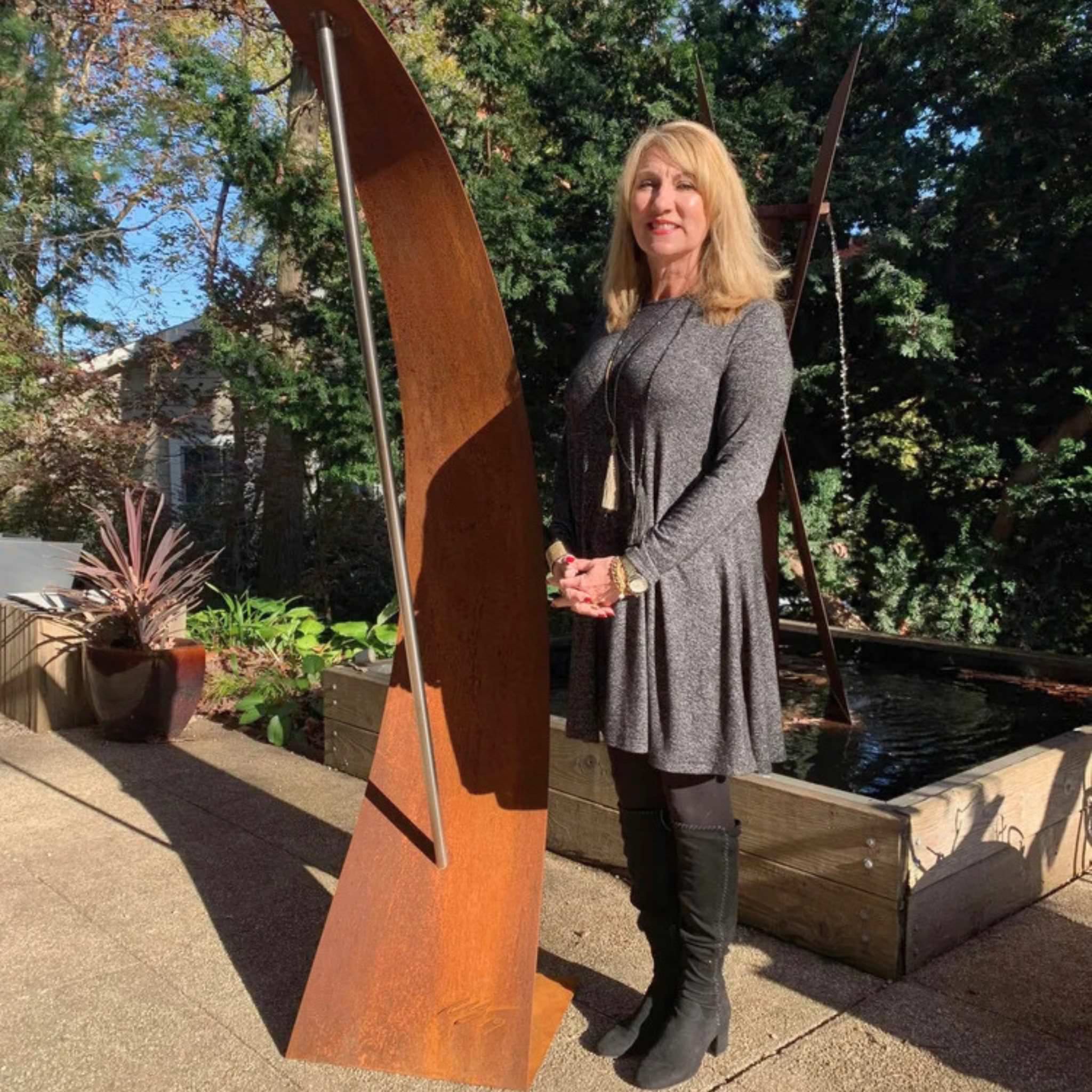 Wave-2 Modern Fountain in Steel