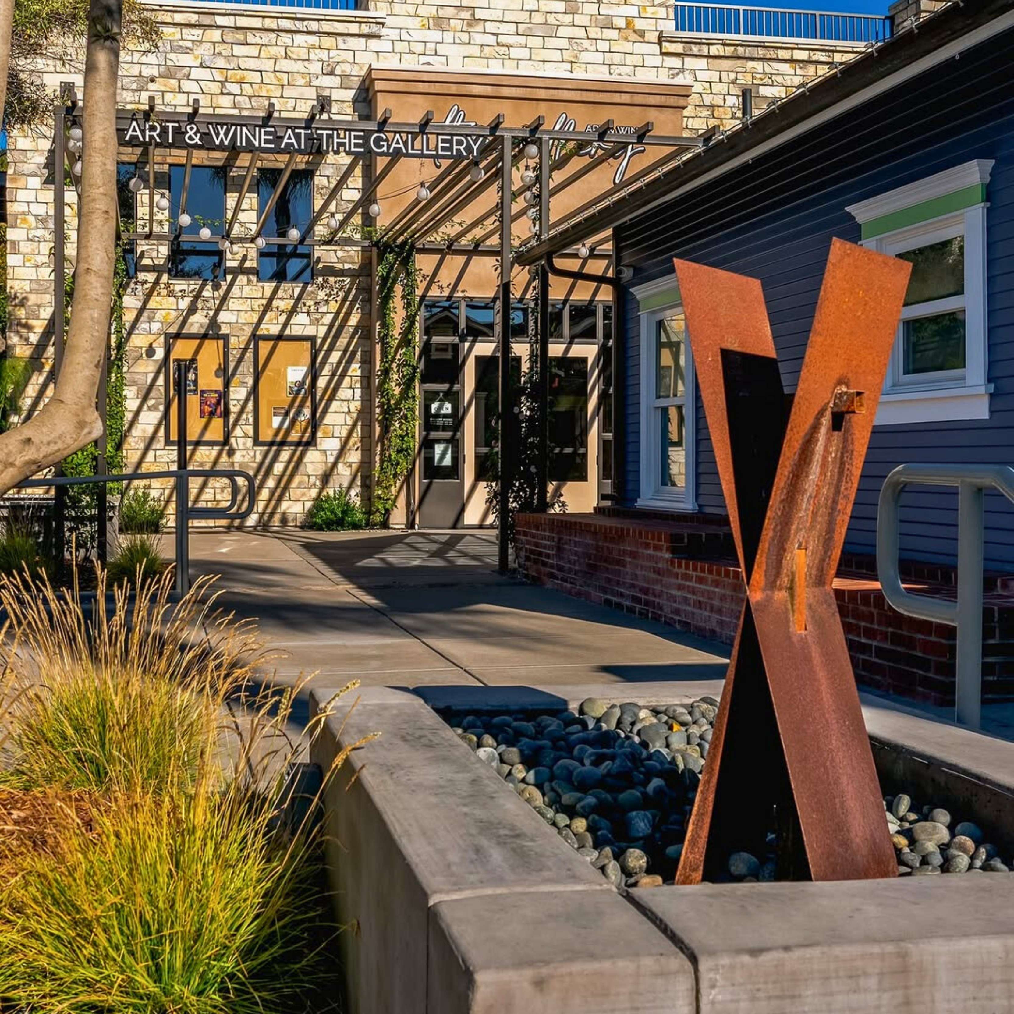 X1 Modern Fountain in Steel