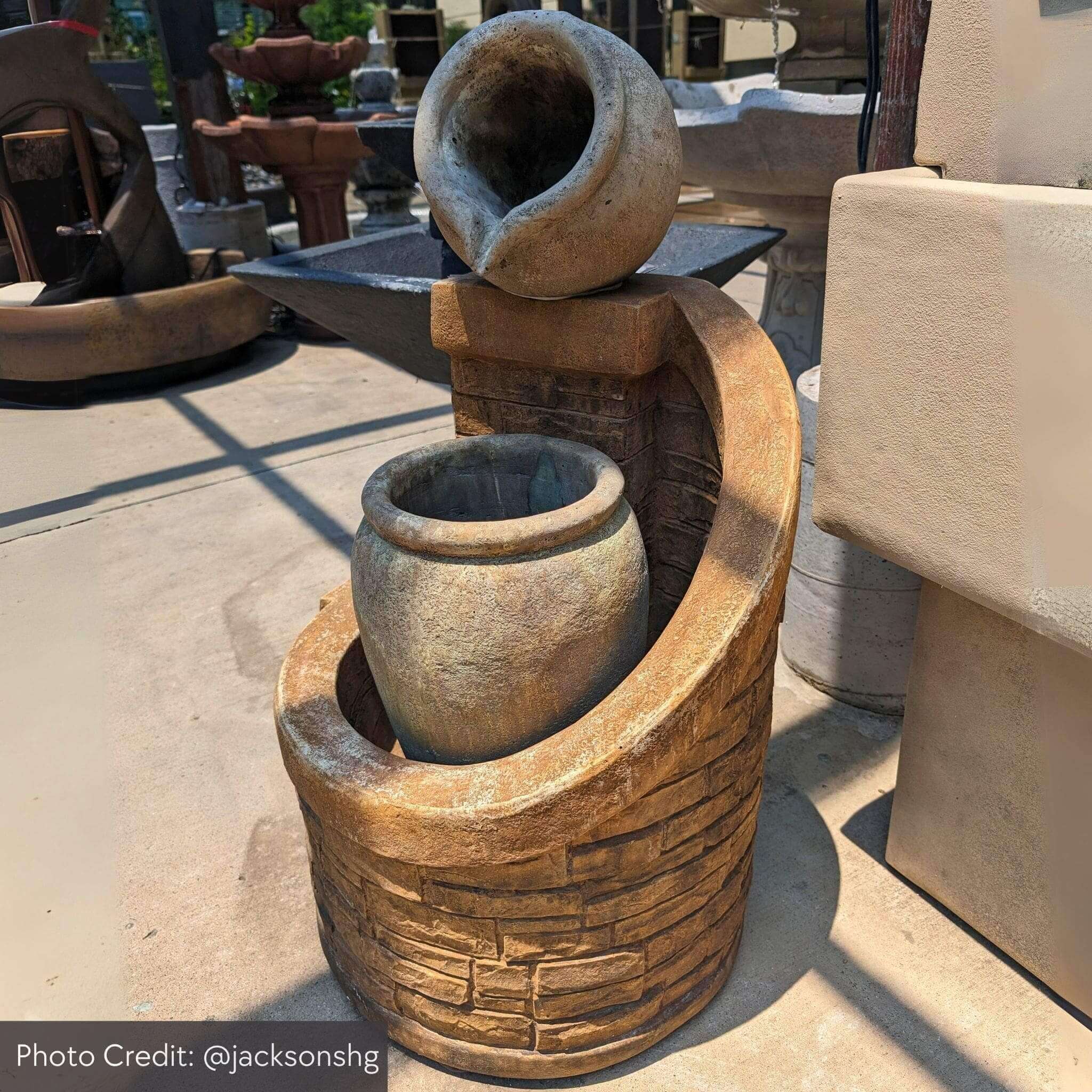 Jug Concrete Fountain - Giannini #1654