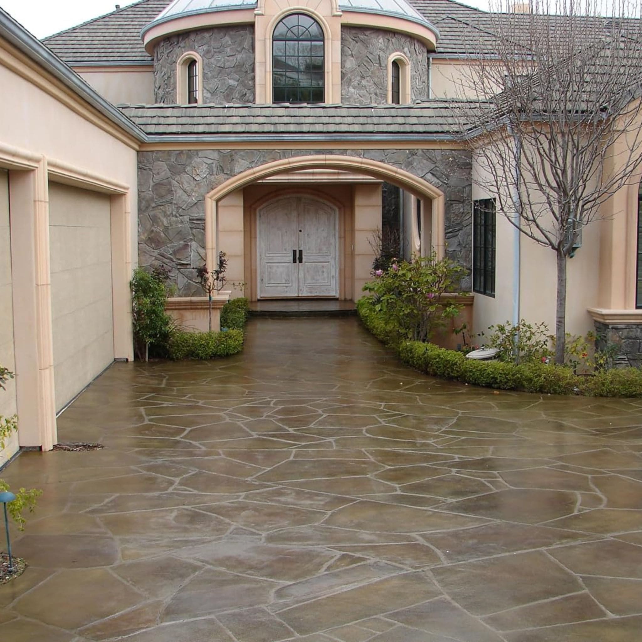 Clear Concrete Sealer - Wet Look Spray by RUST-OLEUM