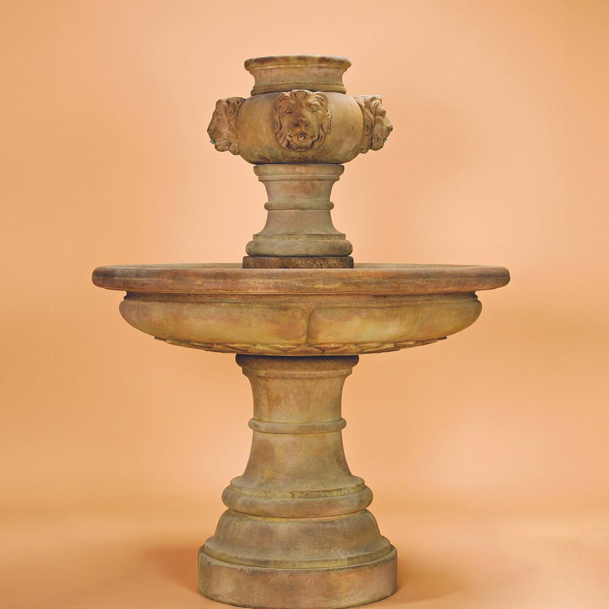 Madrid Lion Concrete Fountain - Giannini #1297
