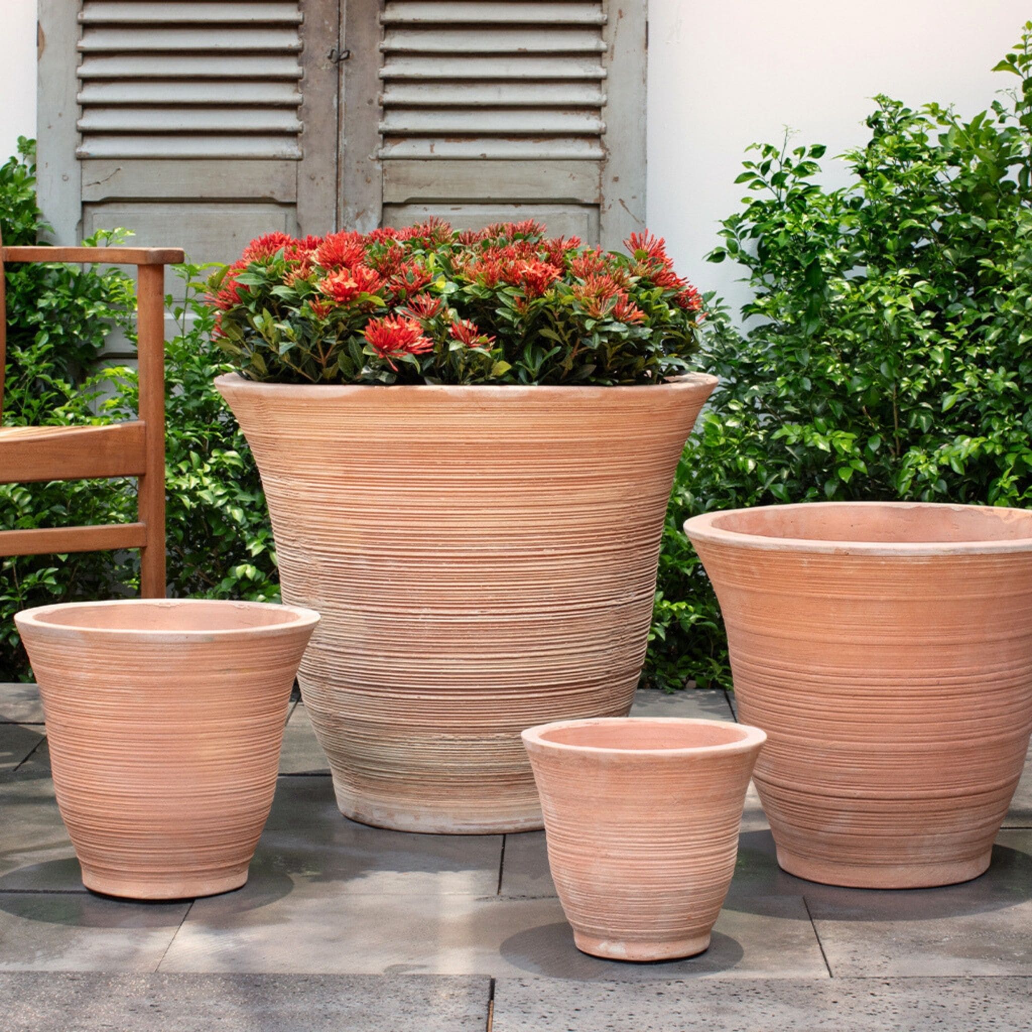 Lapo Set of 4 Terra Cotta Planters - Campania
