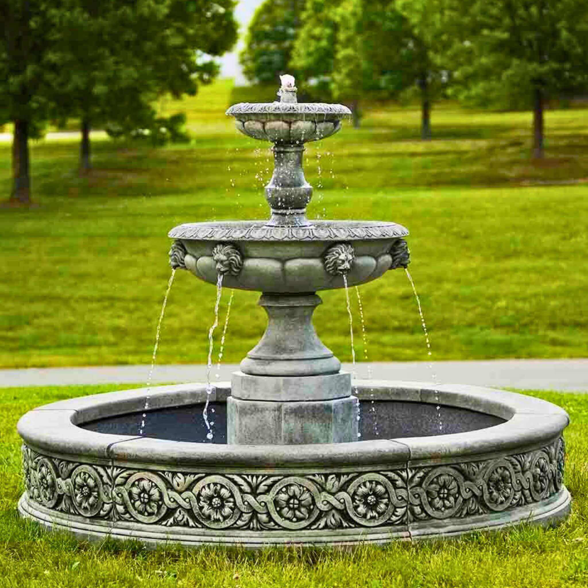 Parisienne 2-Tier Lion Head Concrete Fountain