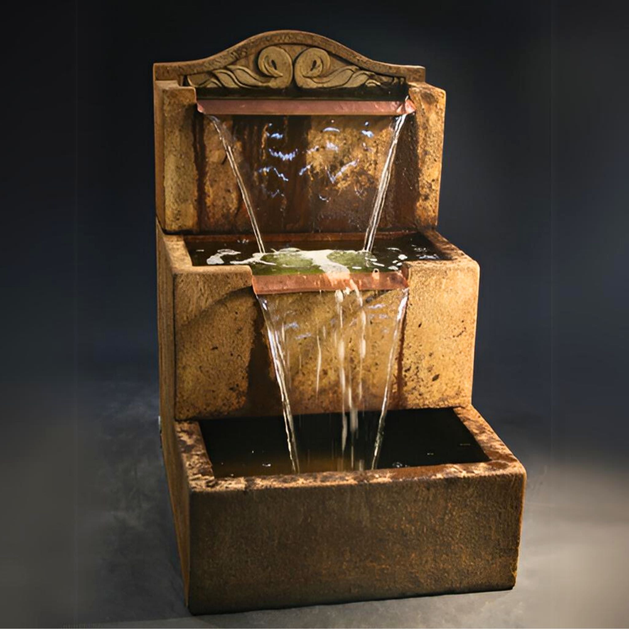 Uccelli Concrete Wall Fountain - Fiore
