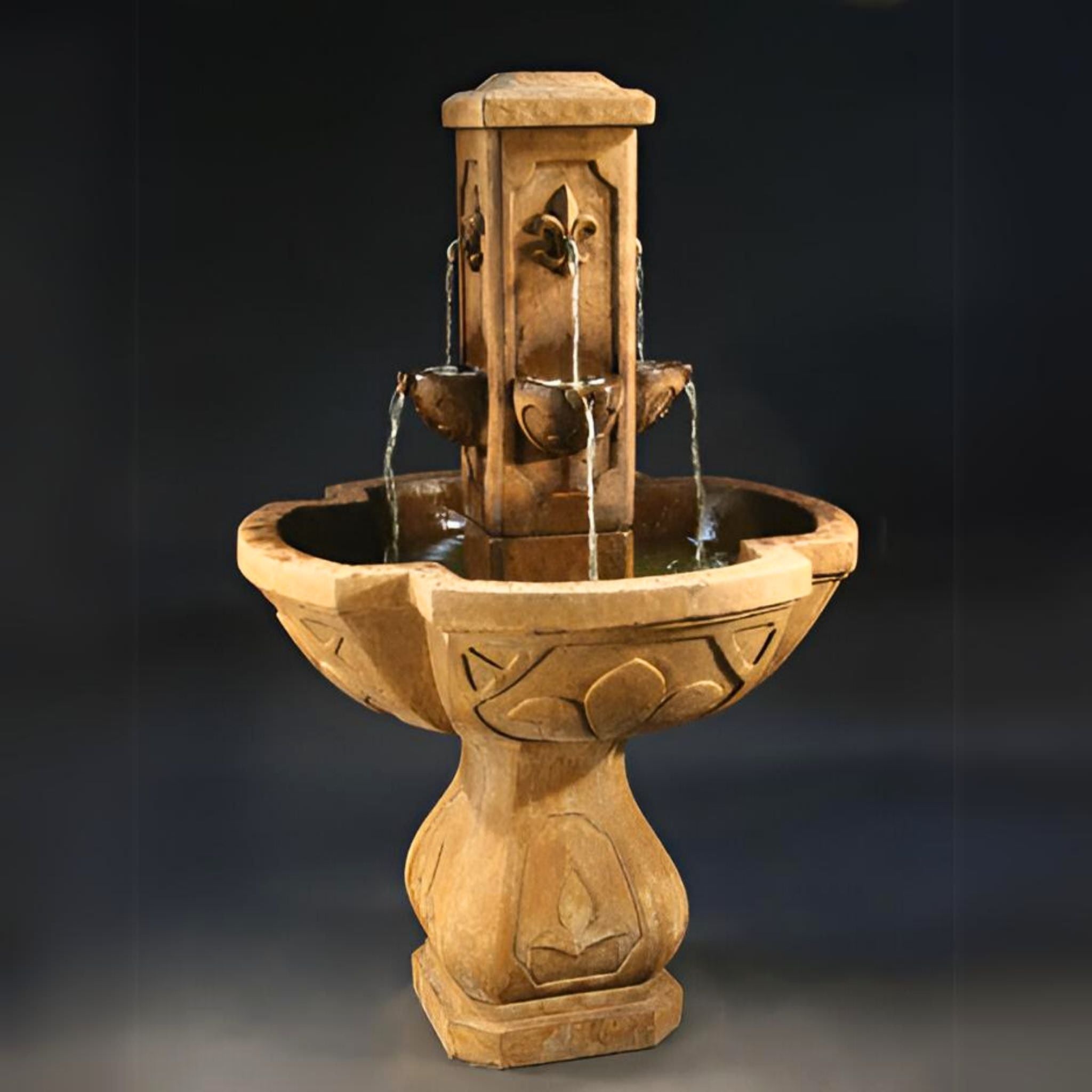 Fleur de Lis Concrete Fountain - Fiore #LG144