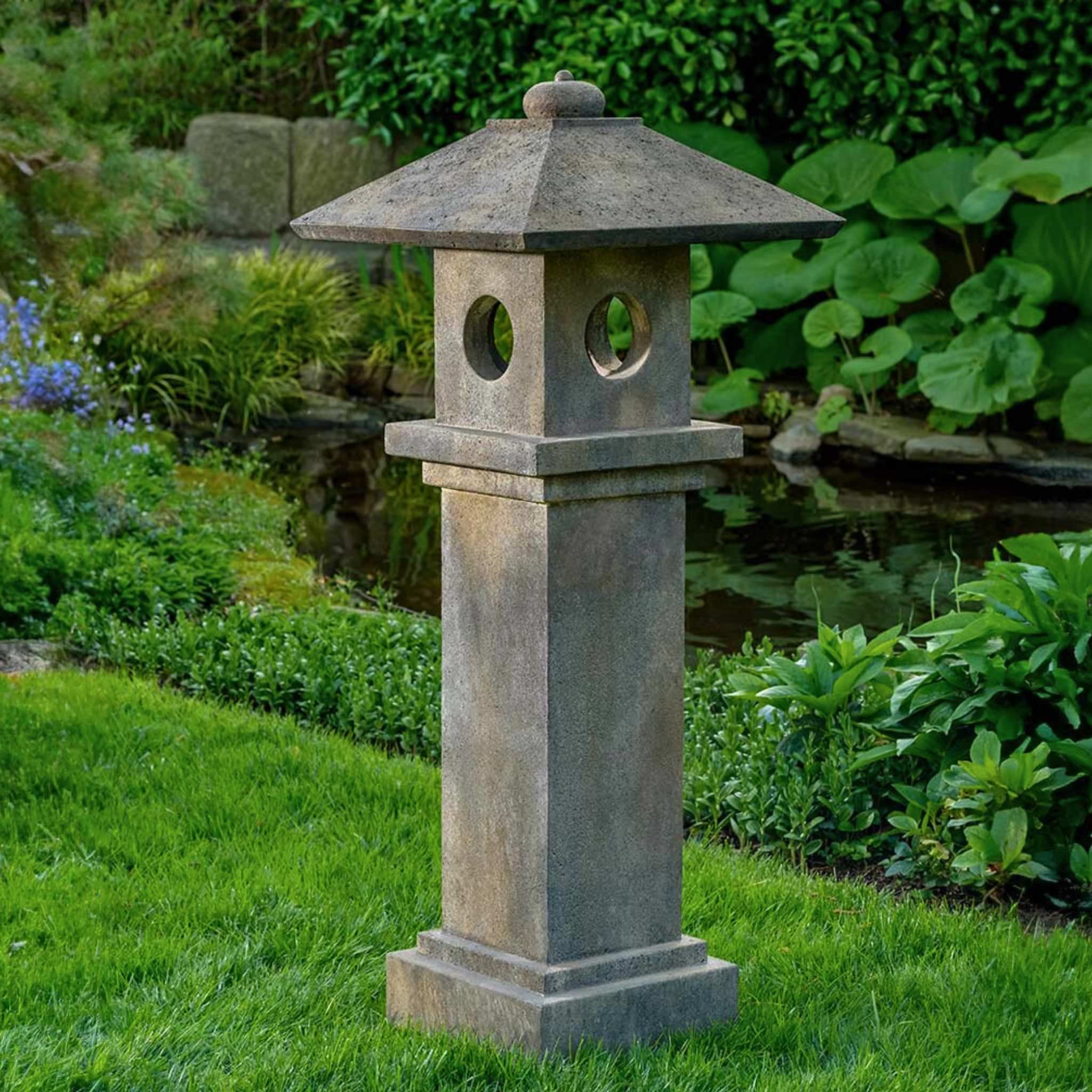 Aizu Lantern Concrete Garden Statue - Campania #OR190