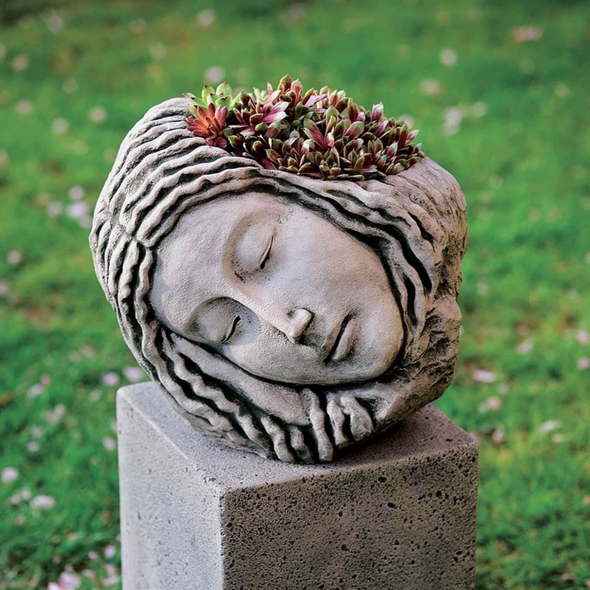Sleeping Maiden Planter - Thumbnail 3