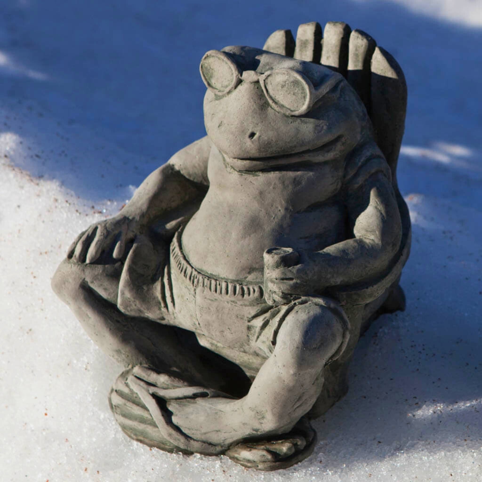 Bud on the Beach Concrete Frog Statue - Campania #A570