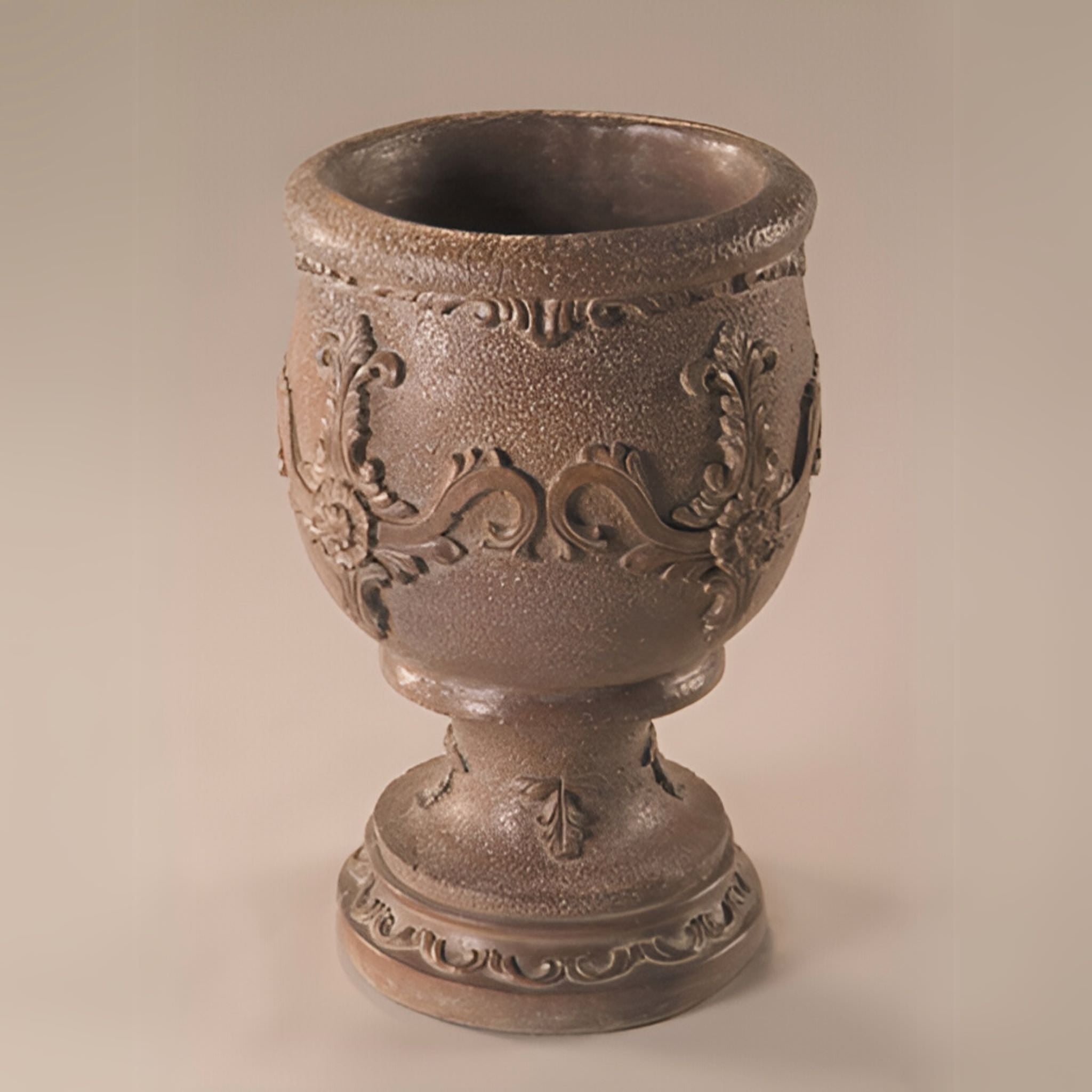 Ornate Pot Concrete Planter - Fiore #601