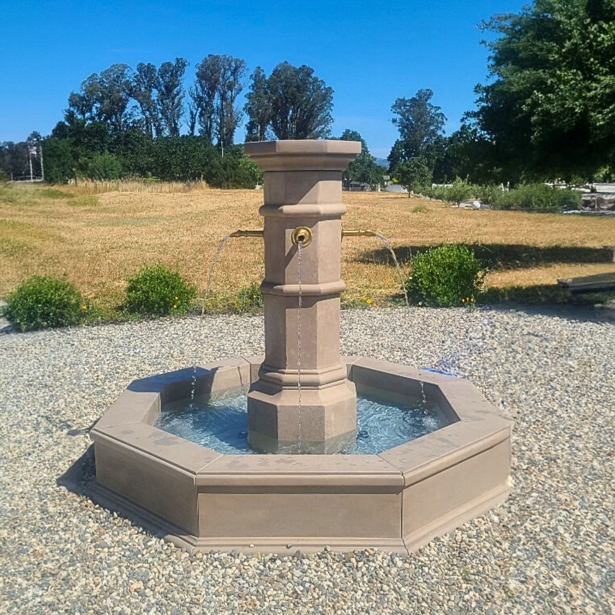 Octavius Concrete Column Pond Fountain - Giannini #1731