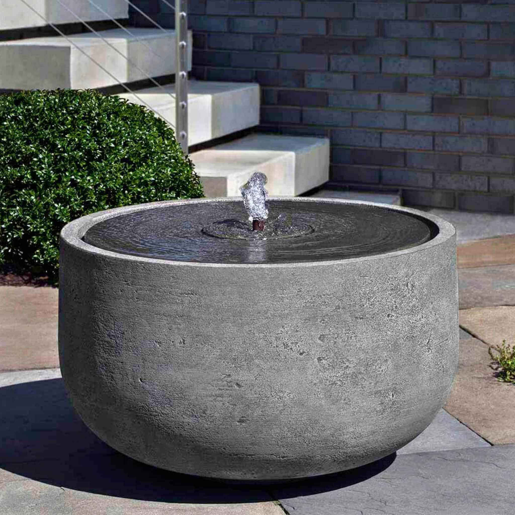 Echo Park Concrete Bowl Fountain - Campania #FT302