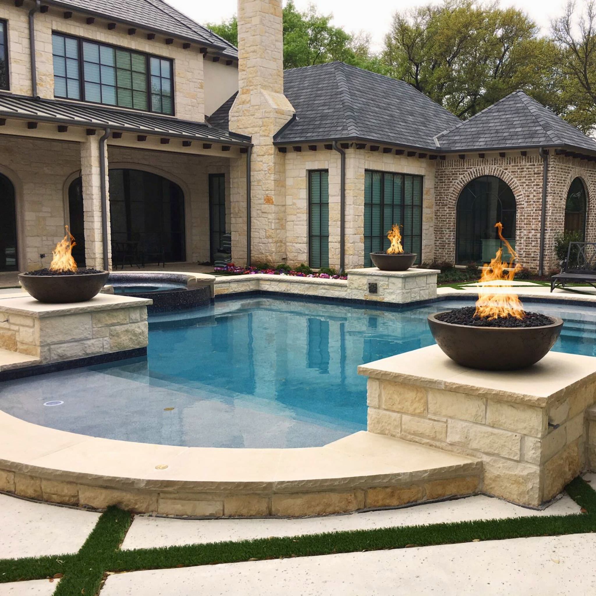 Sedona "Woodgrain" Concrete Fire Bowl - The Outdoor Plus