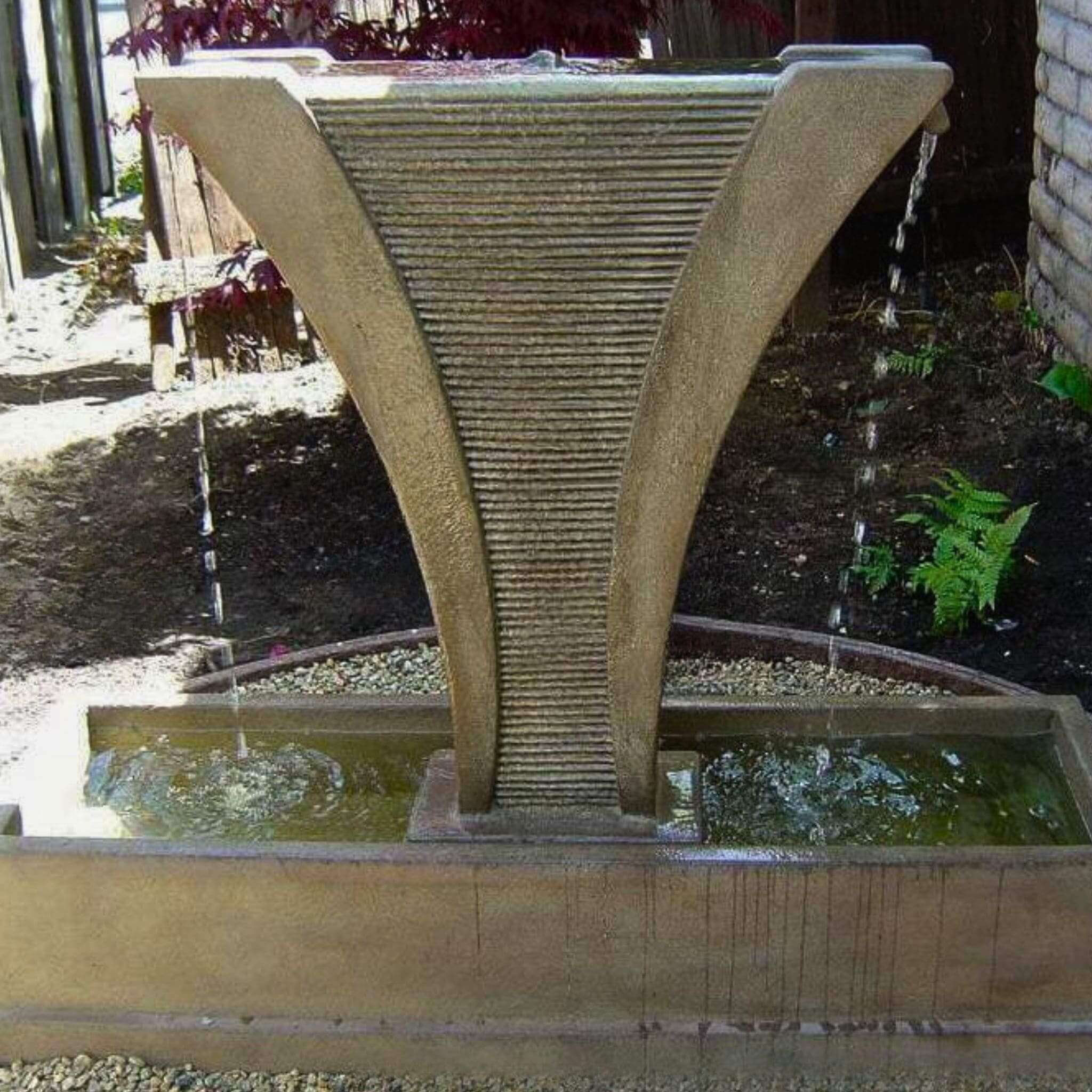 Diesse Concrete Fountain w/Side Spouts - Giannini #1458