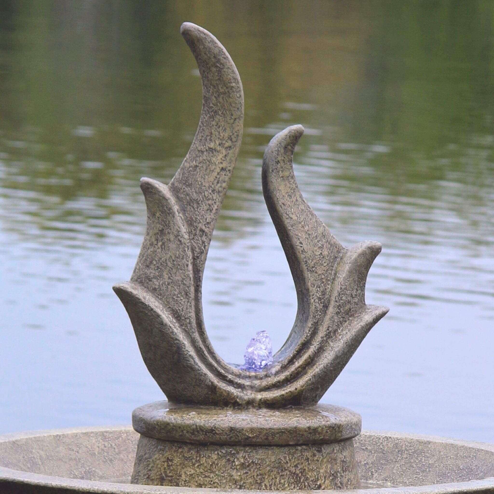 Garden Petal Point Concrete Fountain w/Lights