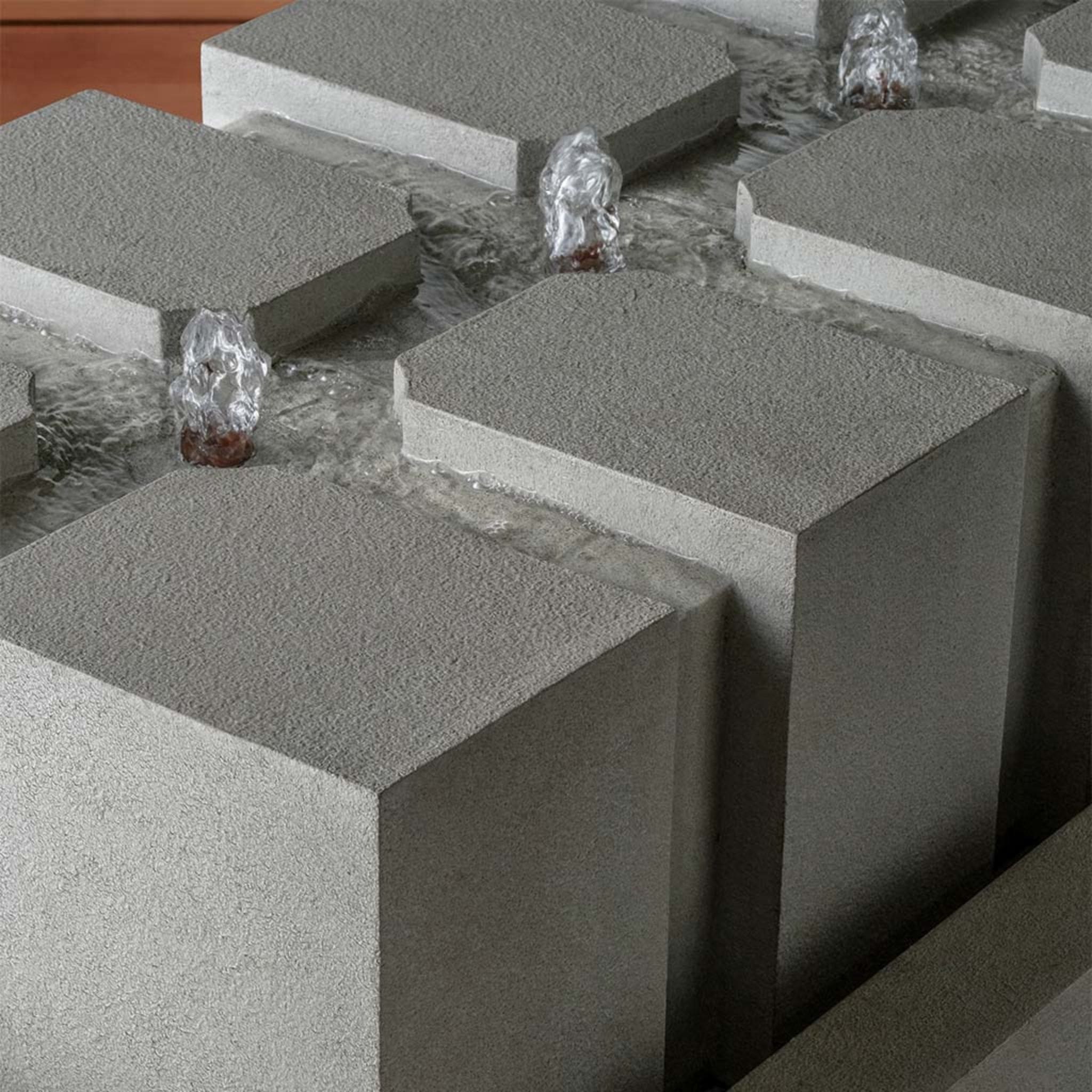 Kanal GFRC Linear Fountain - Thumbnail 2