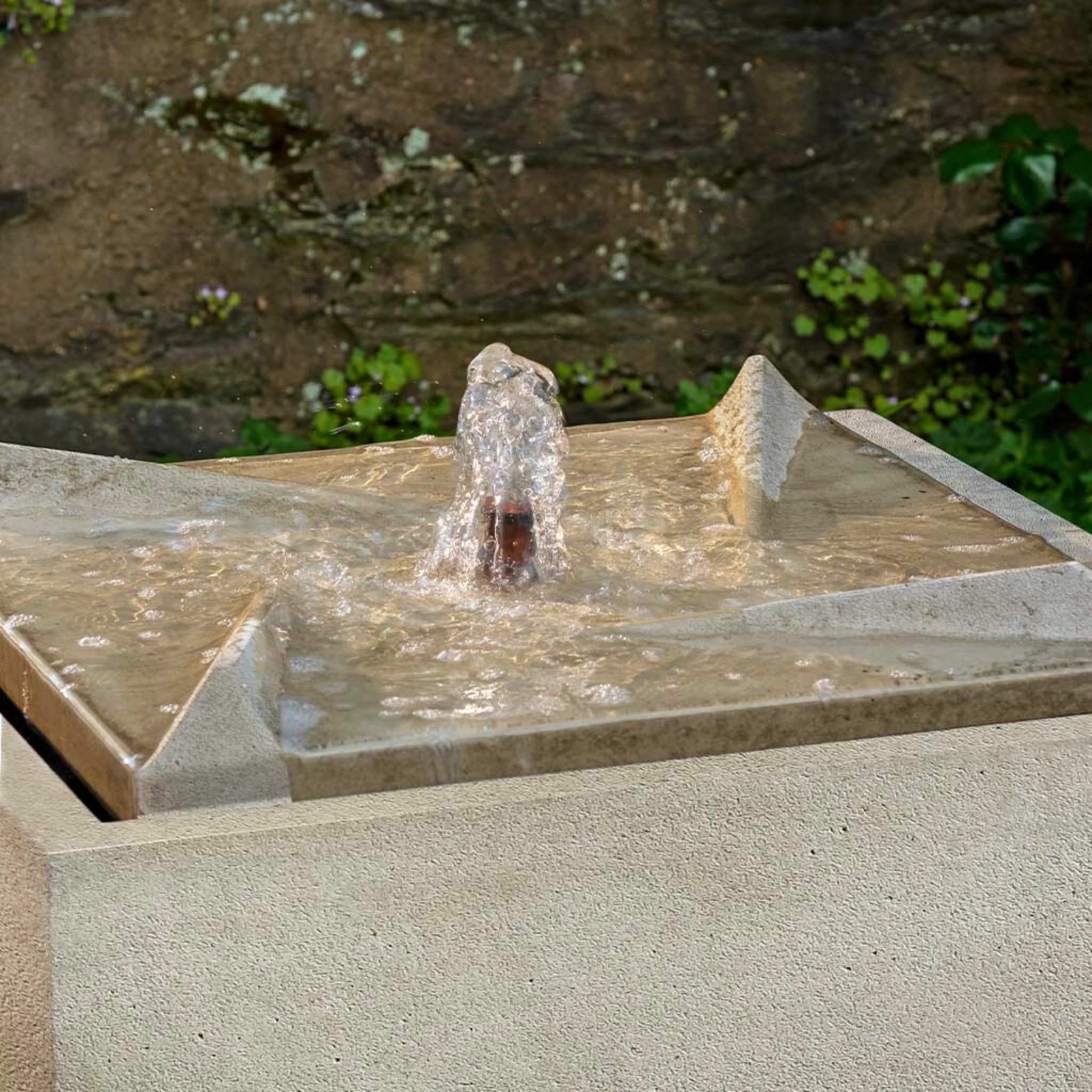 Parallax Concrete Linear Fountain - Campania