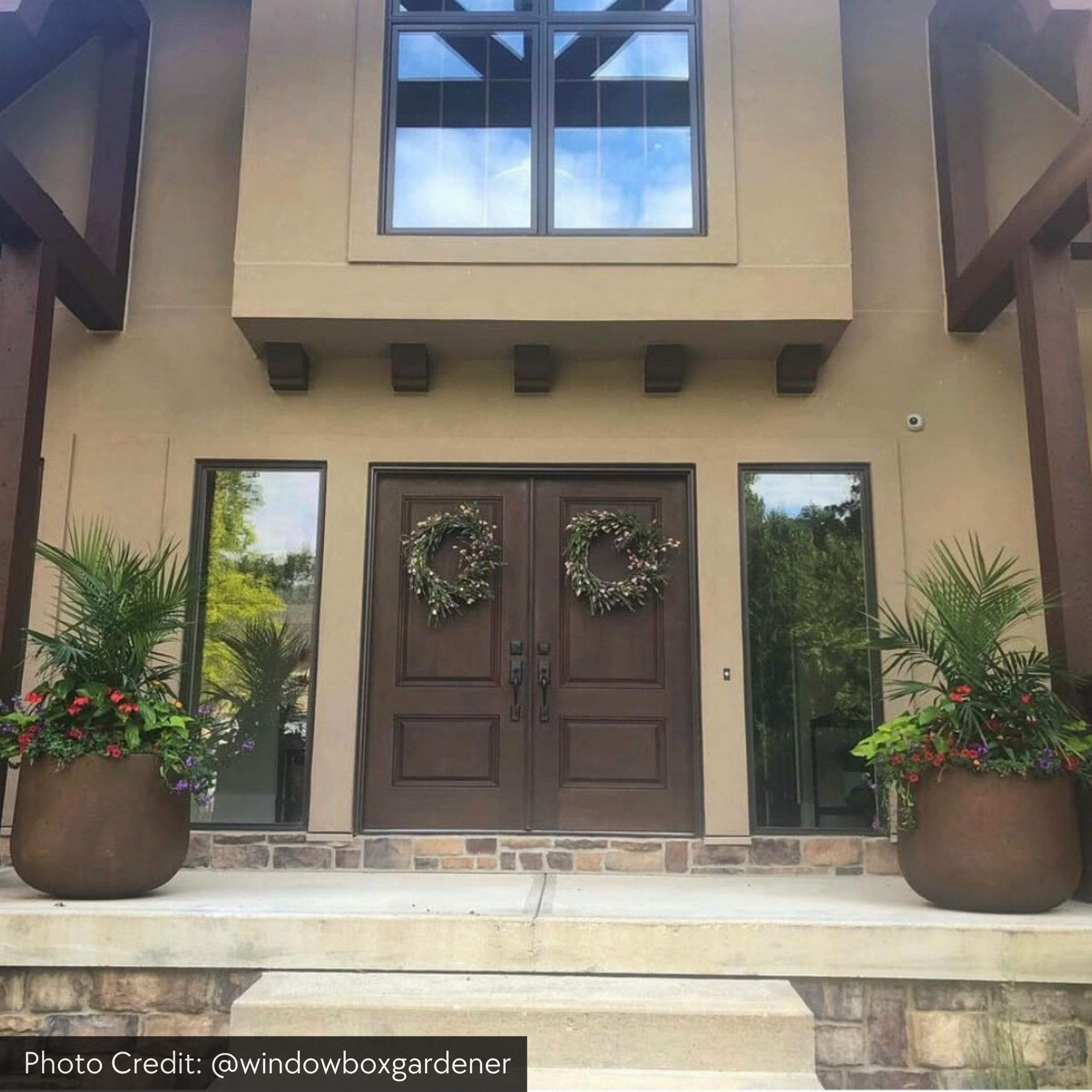 Tribeca Large Series Concrete Planters - Campania