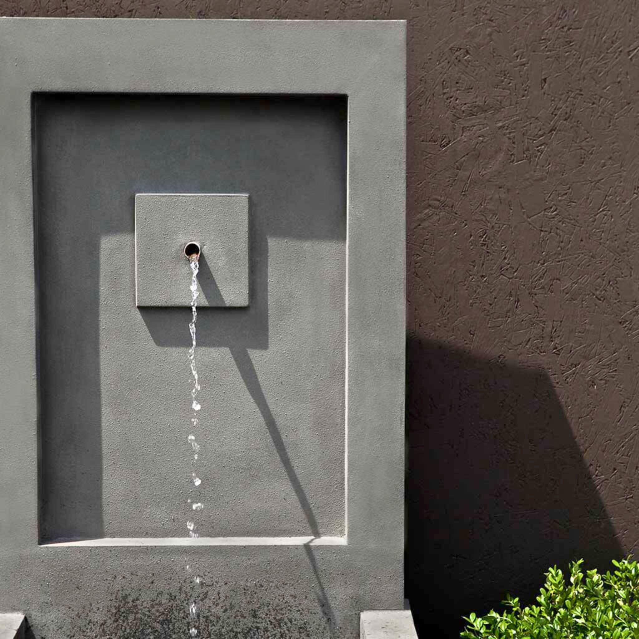 Brentwood GFRC Wall Fountain - Thumbnail 3